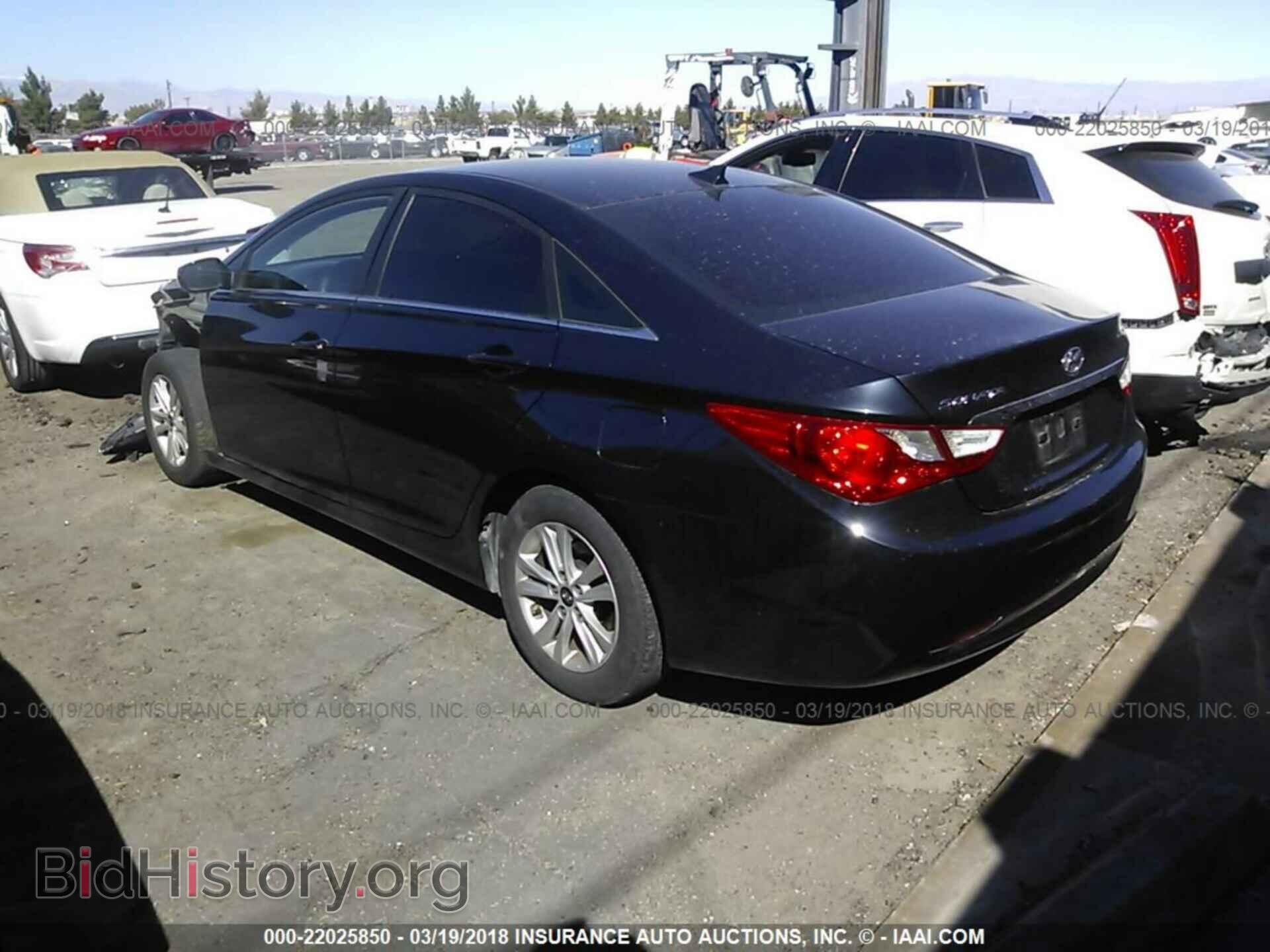 2012 Hyundai Sonata - VIN: 5NPEB4AC3CH413005 - Фото 3