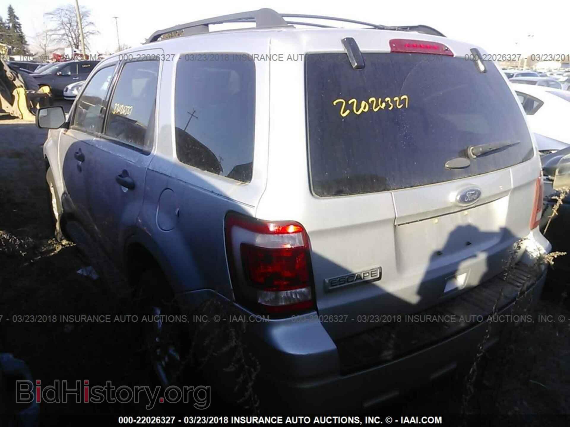 2011 Ford Escape - VIN: 1FMCU0D73BKB35954 - Фото 3
