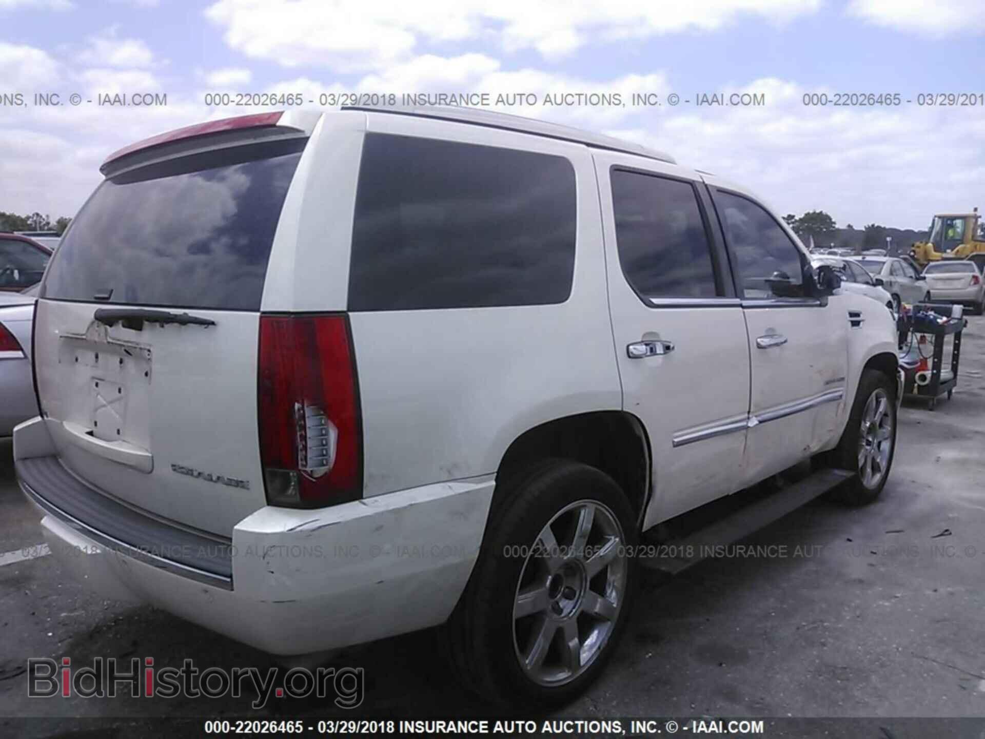 2011 Cadillac Escalade - VIN: 1GYS3CEF6BR218936 - Фото 4