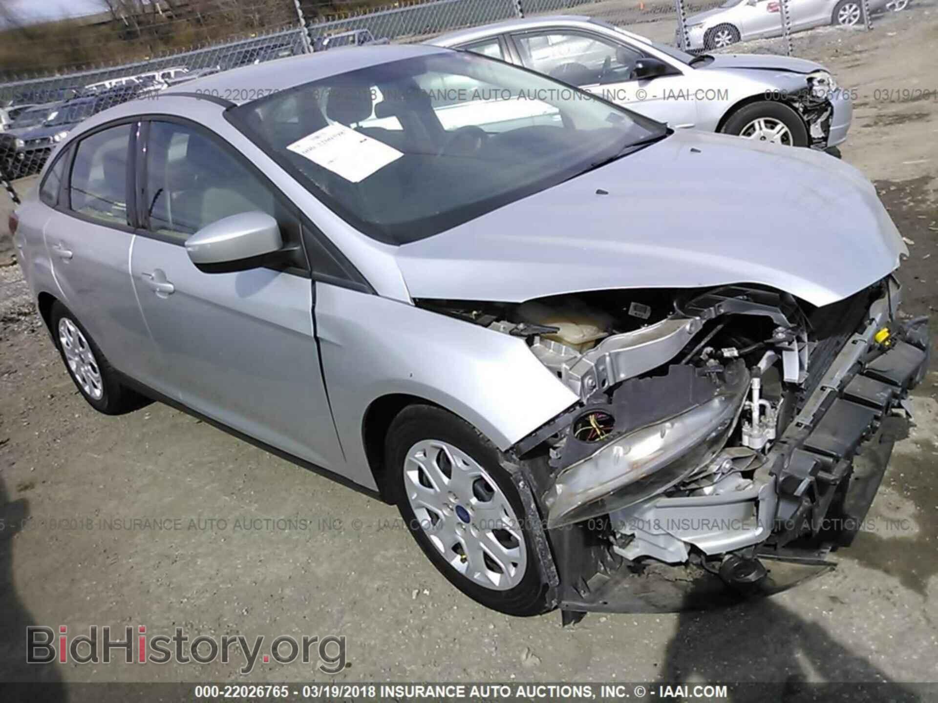 Photo 1FAHP3F24CL308130 - Ford Focus 2012