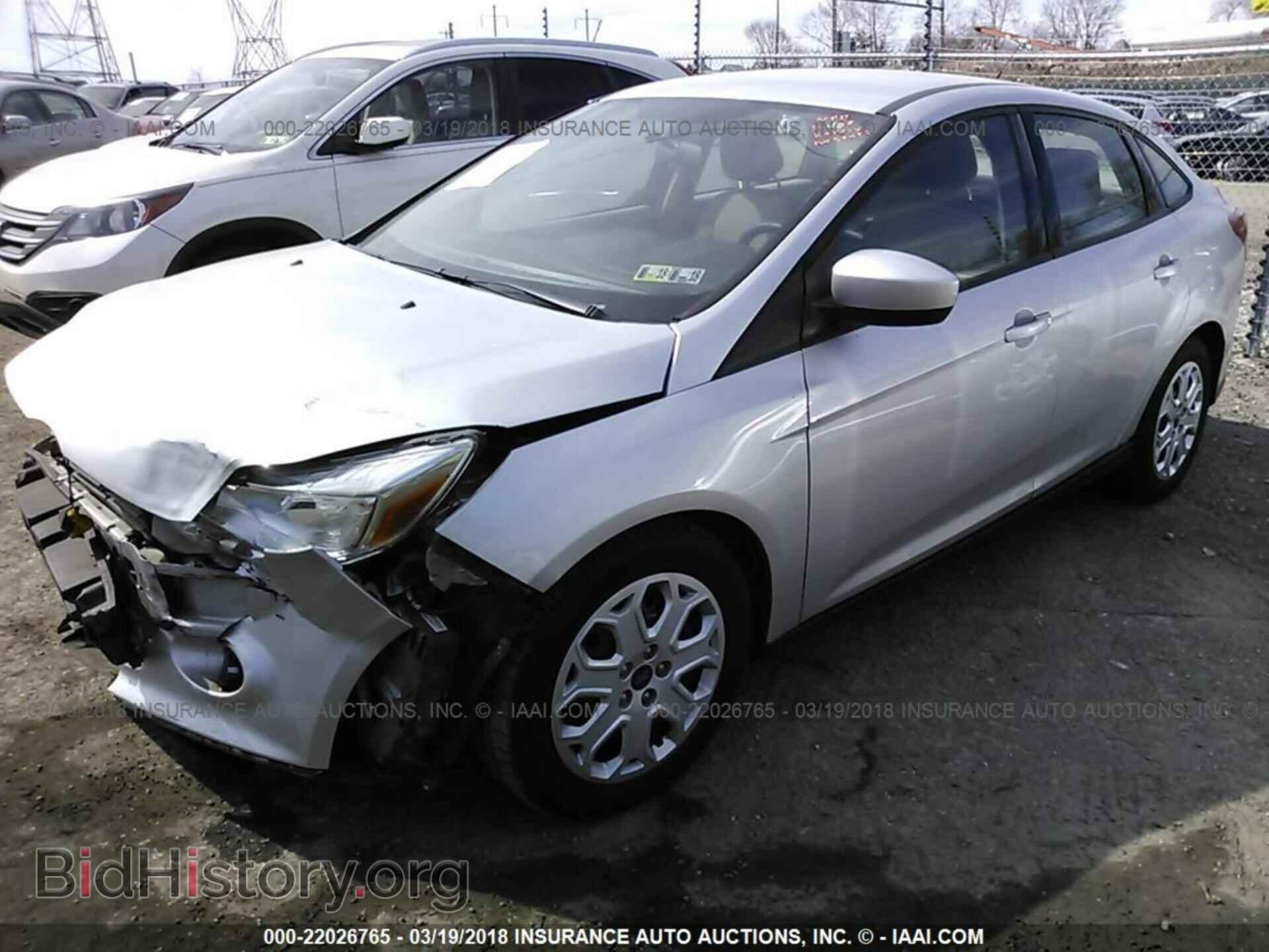 2012 Ford Focus - VIN: 1FAHP3F24CL308130 - Фото 2