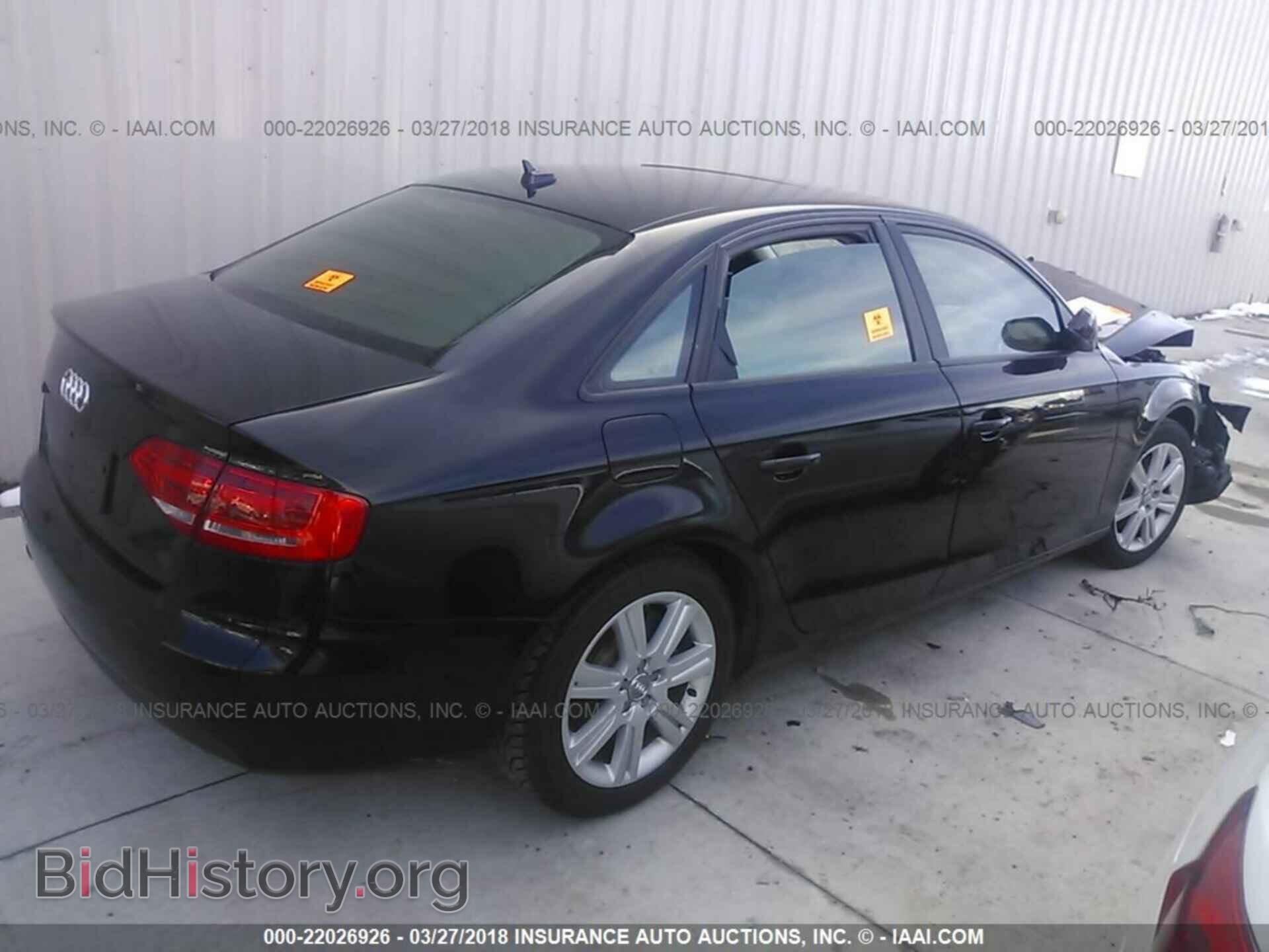 2011 Audi A4 - VIN: WAUAFAFL2BN000272 - Фото 4