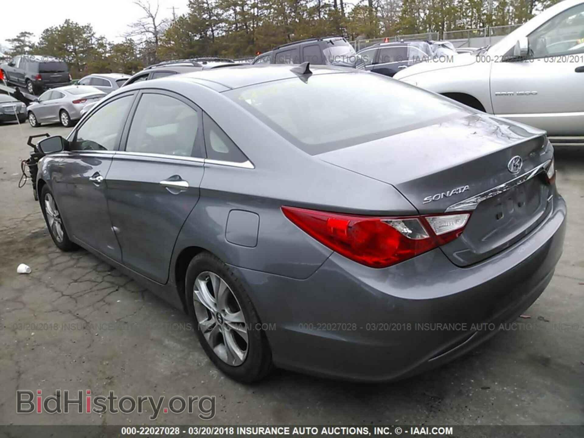 2012 Hyundai Sonata - VIN: 5NPEC4AC7CH346065 - Photo 3