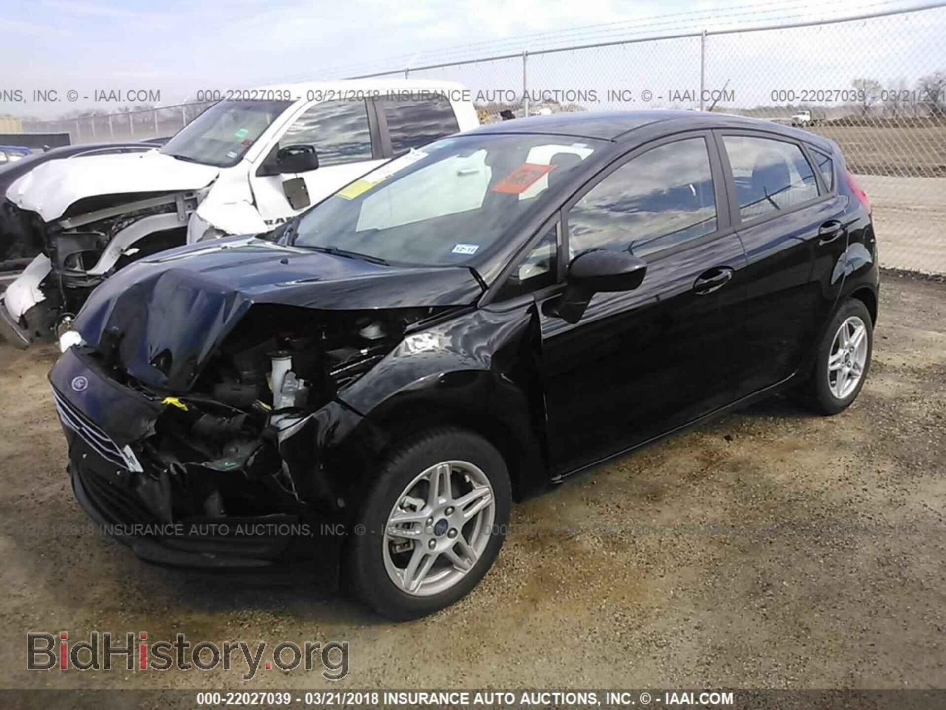 2017 Ford Fiesta - VIN: 3FADP4EJ3HM103918 - Фото 2