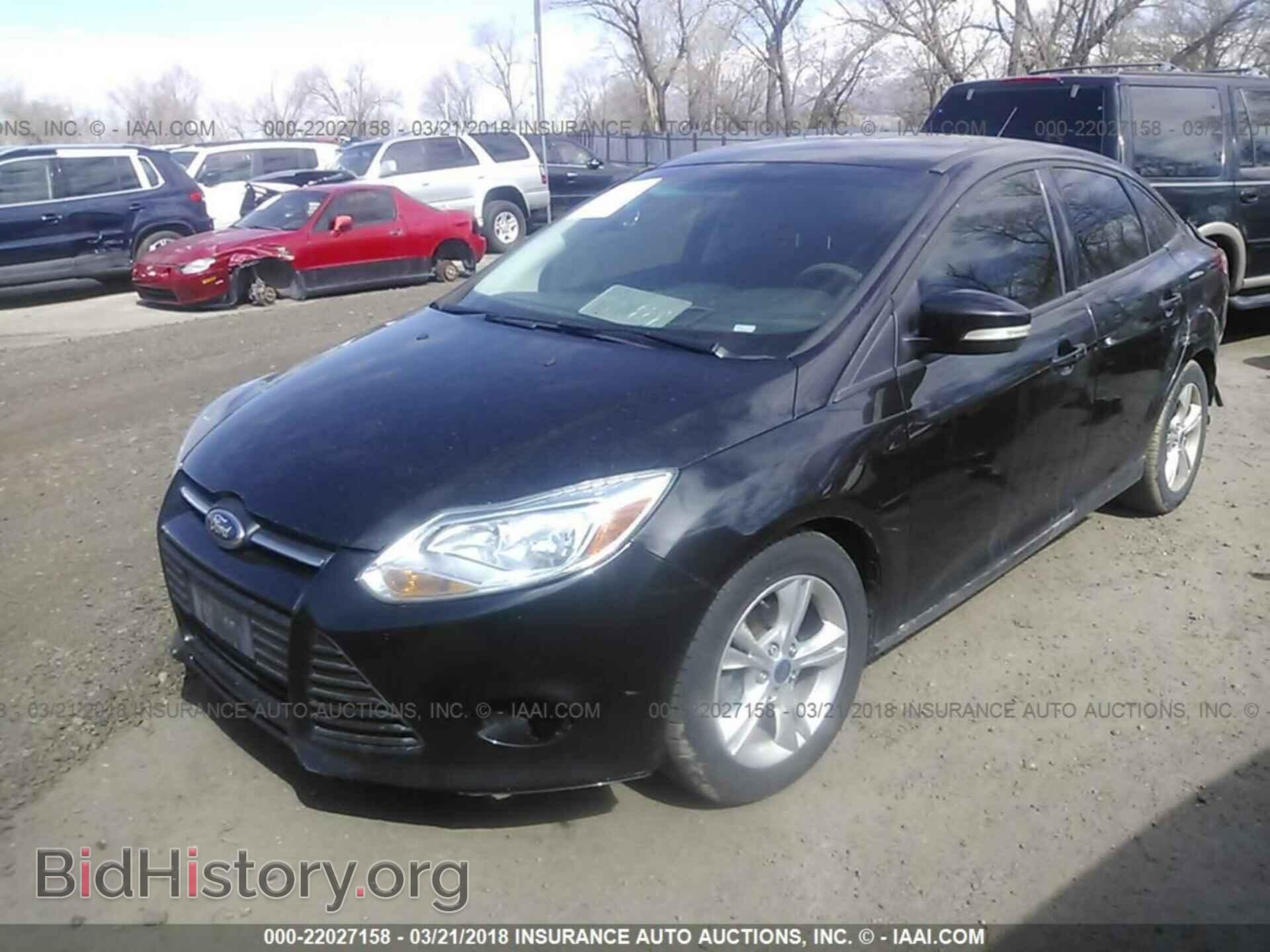 2013 Ford Focus - VIN: 1FADP3F23DL245232 - Фото 2