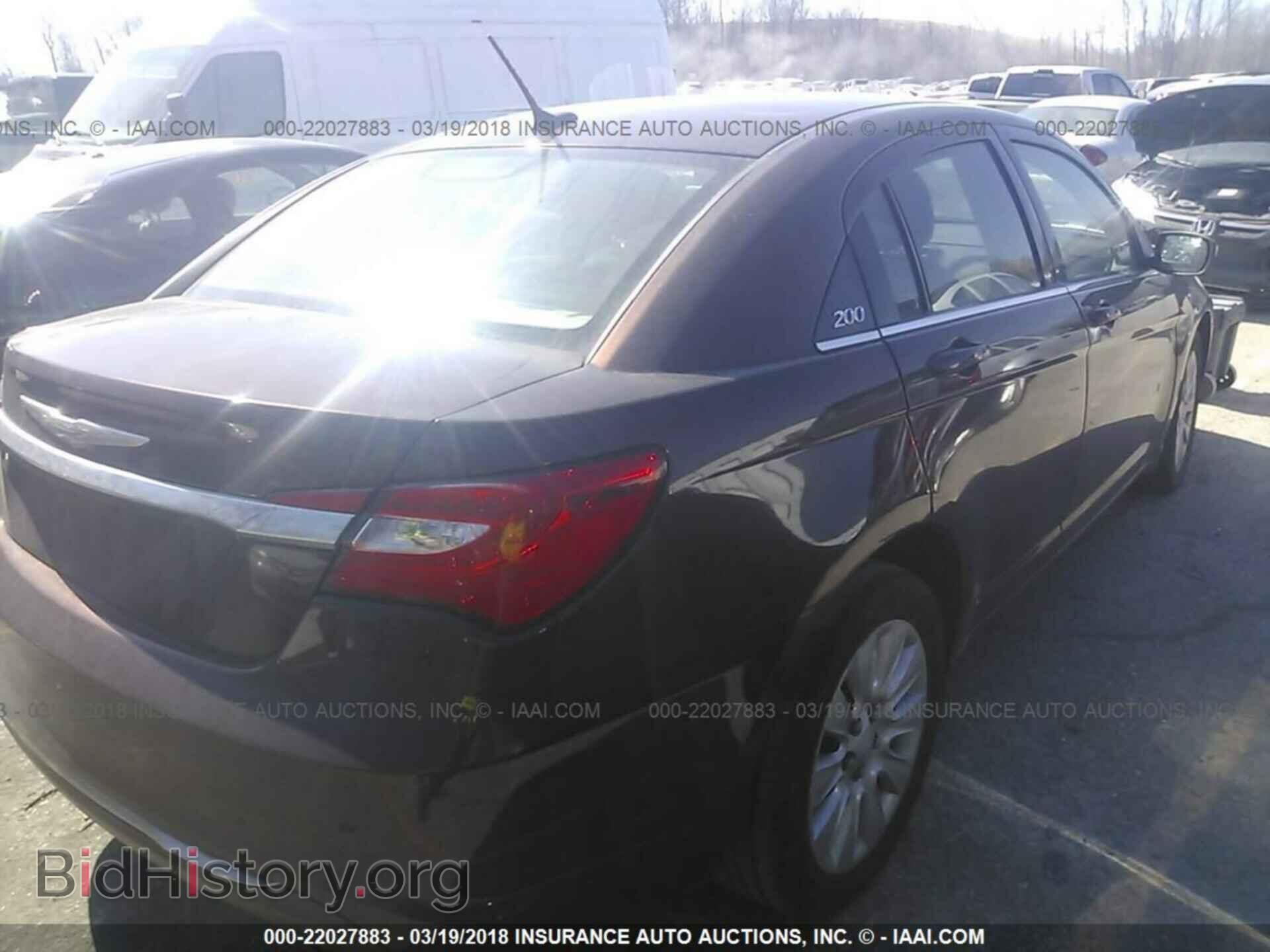 2013 Chrysler 200 - VIN: 1C3CCBAB8DN761646 - Photo 4