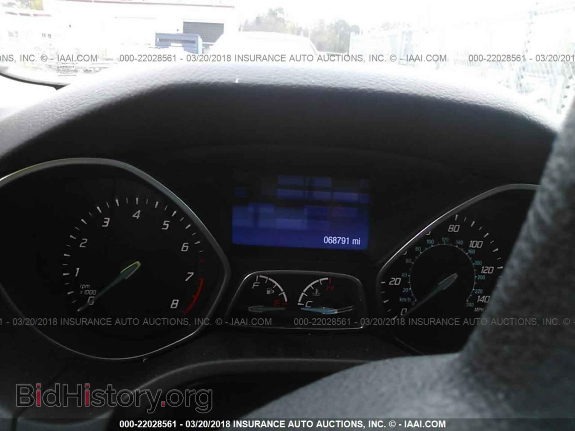 2014 Ford Focus - VIN: 1FADP3K27EL203217 - Photo 7
