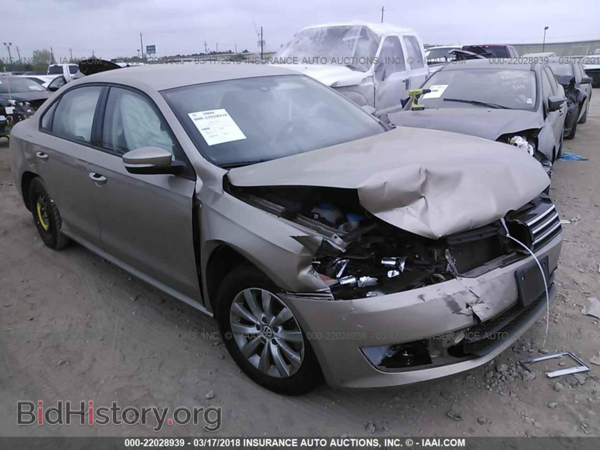 Photo 1VWAT7A38FC029036 - Volkswagen Passat 2015