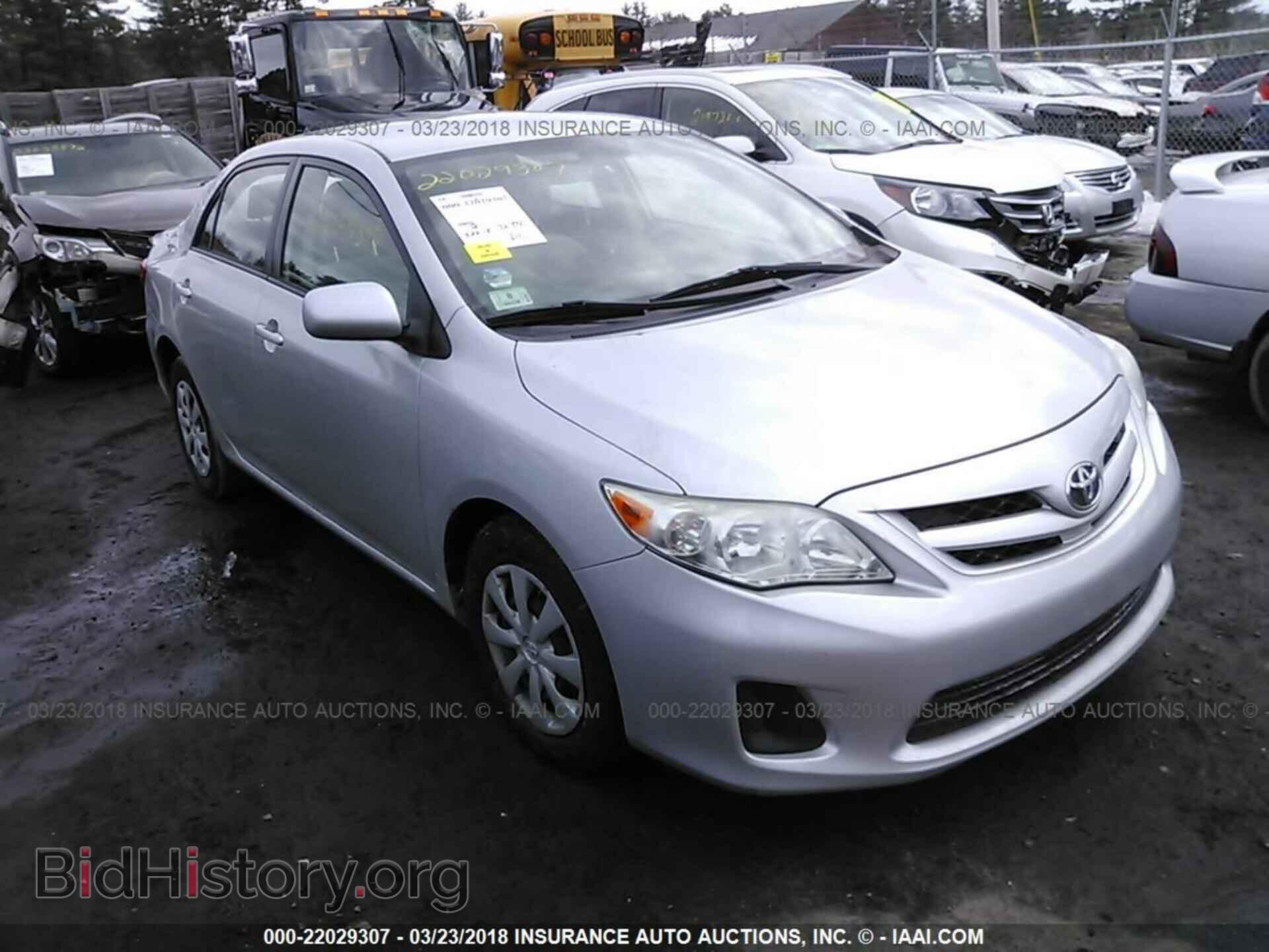 Photo JTDBU4EE1B9143885 - Toyota Corolla 2011