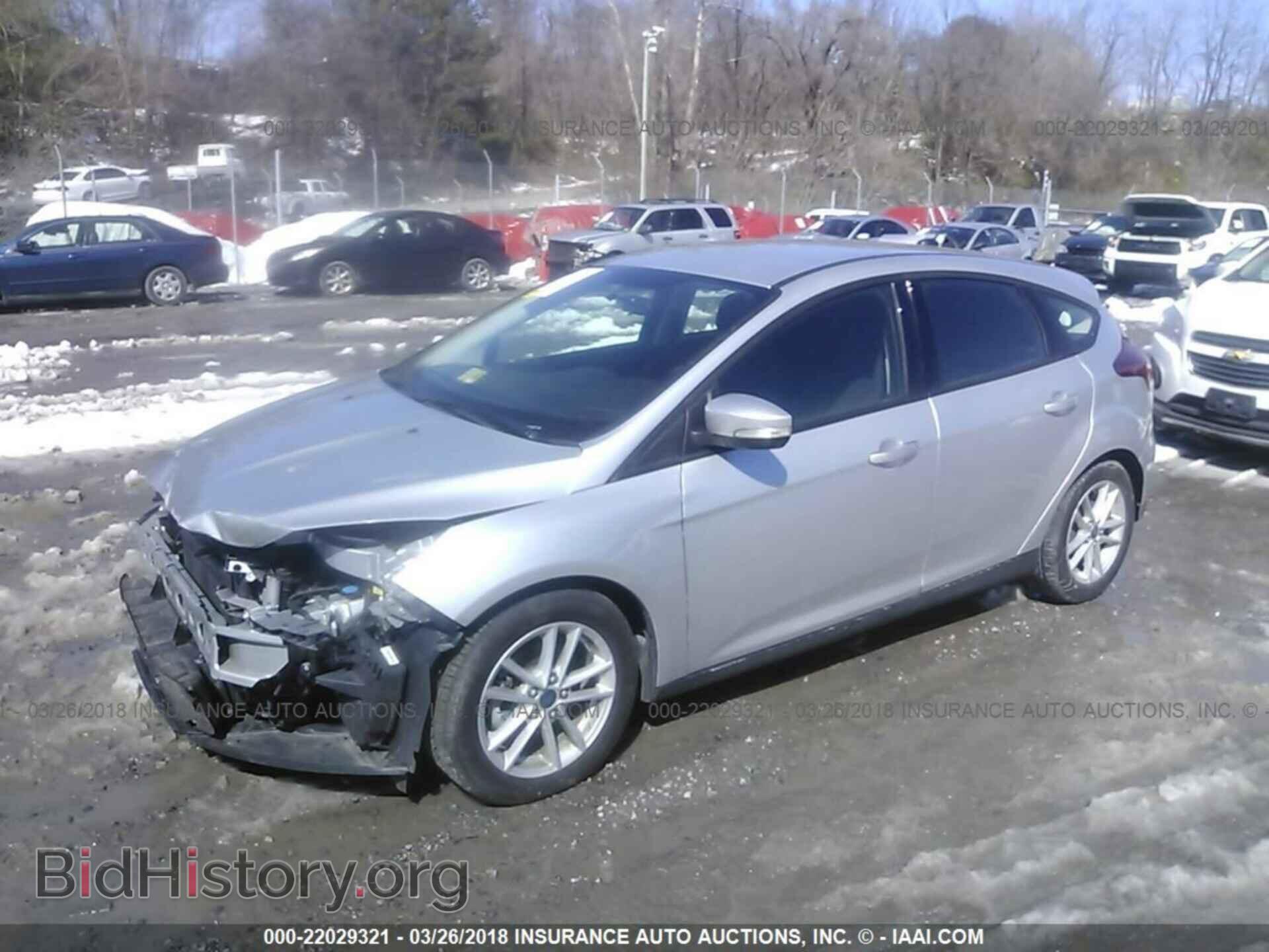 2015 Ford Focus - VIN: 1FADP3K26FL223721 - Photo 2