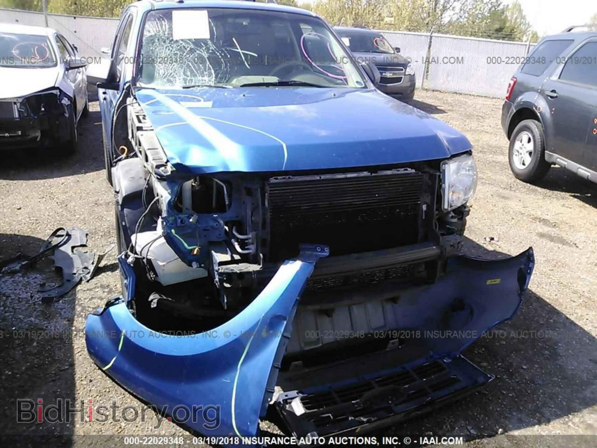 2011 Ford Escape - VIN: 1FMCU0D76BKA72459 - Фото 6