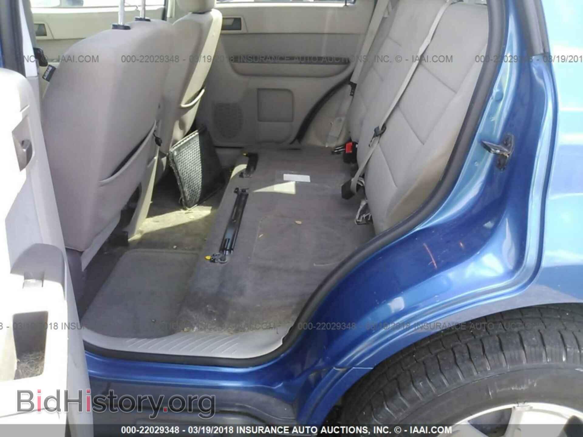 2011 Ford Escape - VIN: 1FMCU0D76BKA72459 - Фото 8