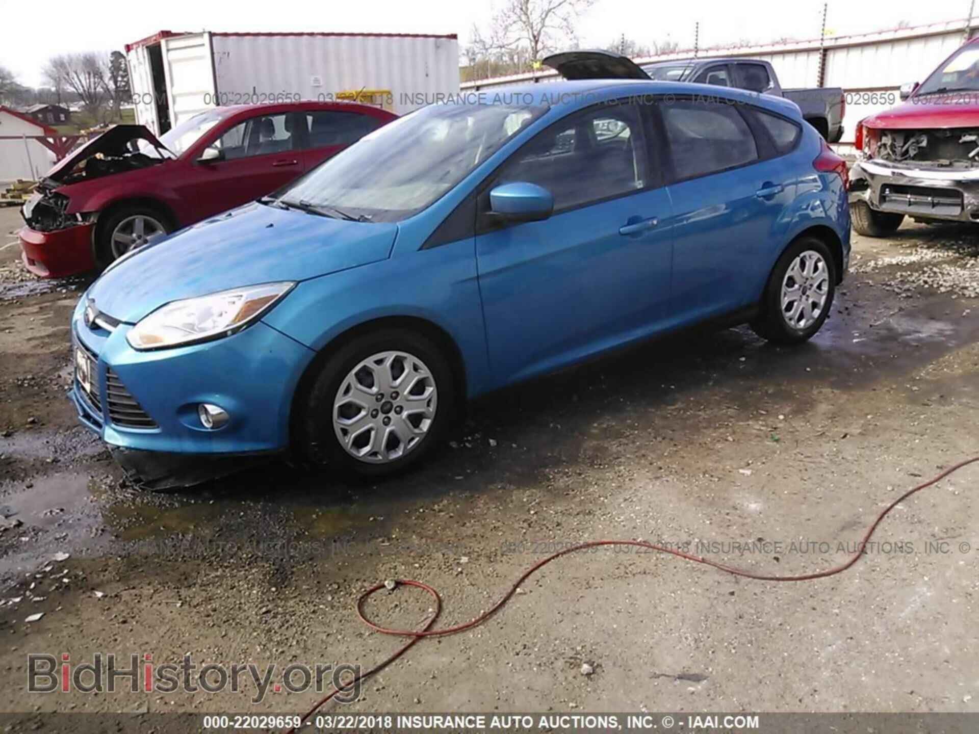 2012 Ford Focus - VIN: 1FAHP3K22CL262027 - Фото 2