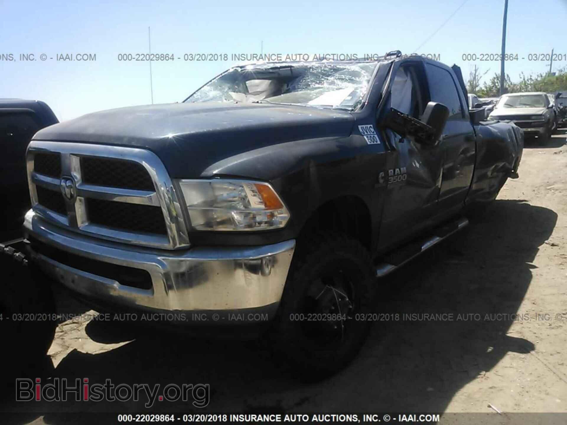 2014 Ram 3500 - VIN: 3C63RRGL2EG304674 - Фото 2