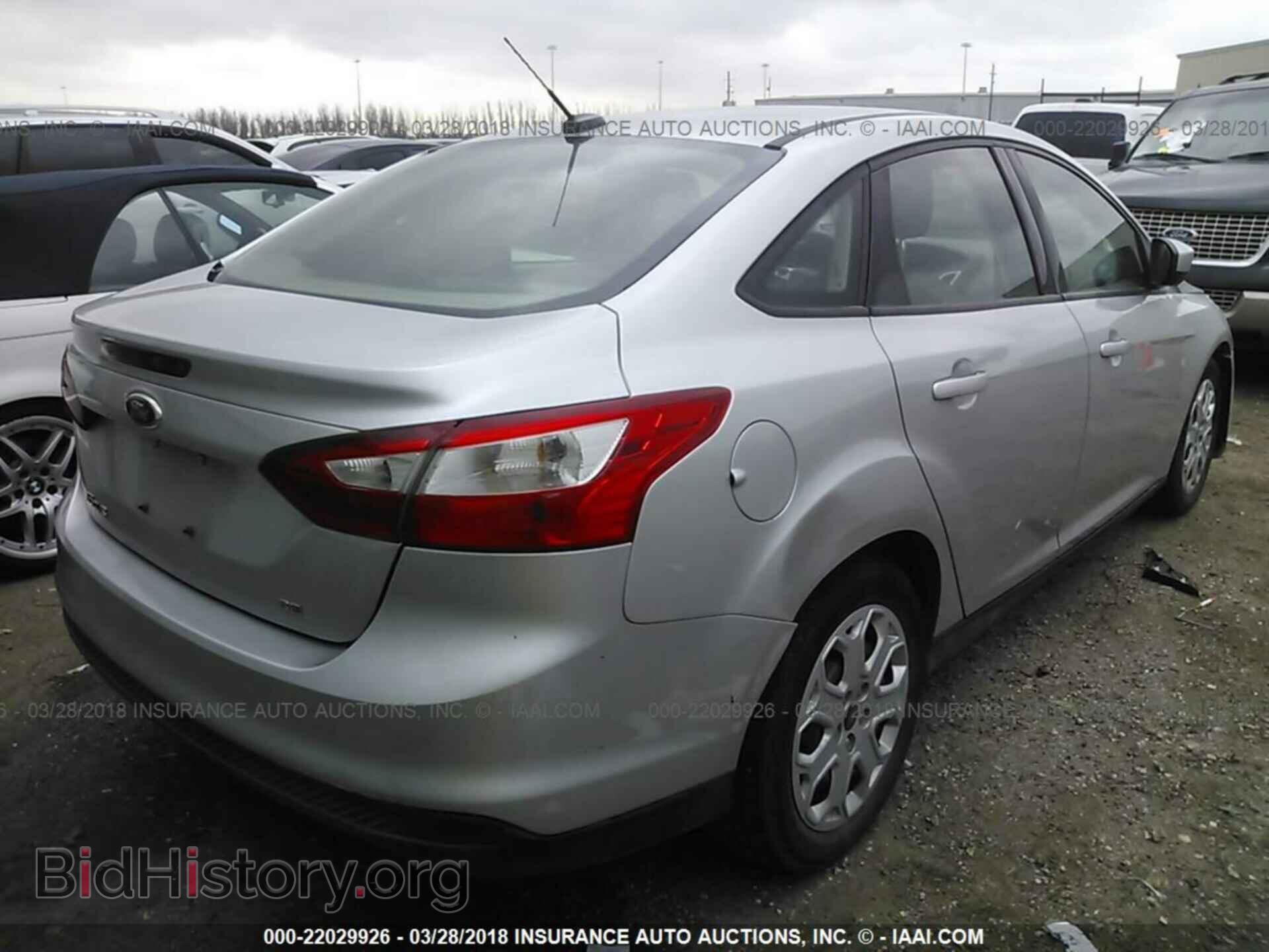 2012 Ford Focus - VIN: 1FAHP3F22CL249904 - Photo 4