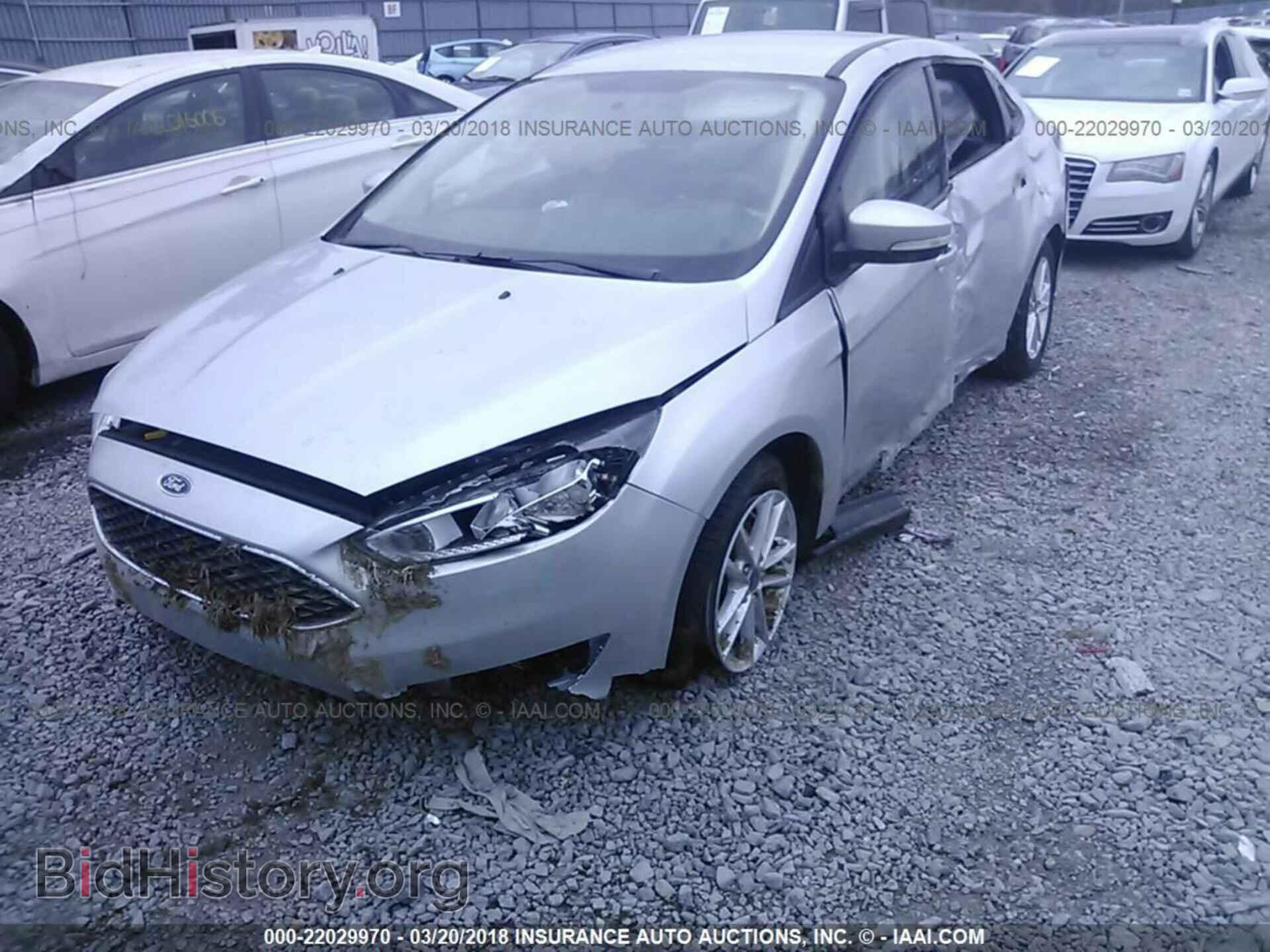 2016 Ford Focus - VIN: 1FADP3F27GL285589 - Фото 2