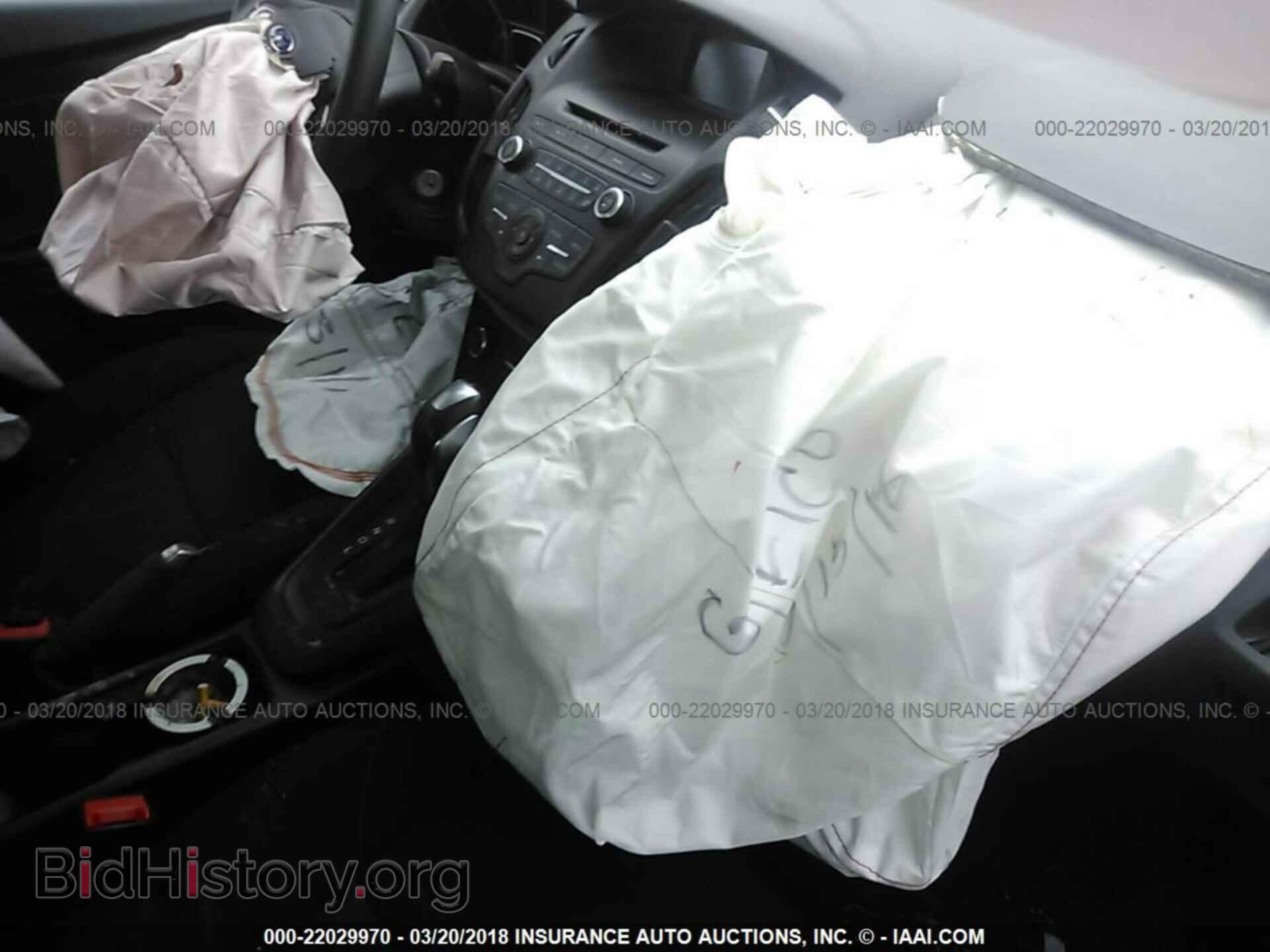 2016 Ford Focus - VIN: 1FADP3F27GL285589 - Фото 5
