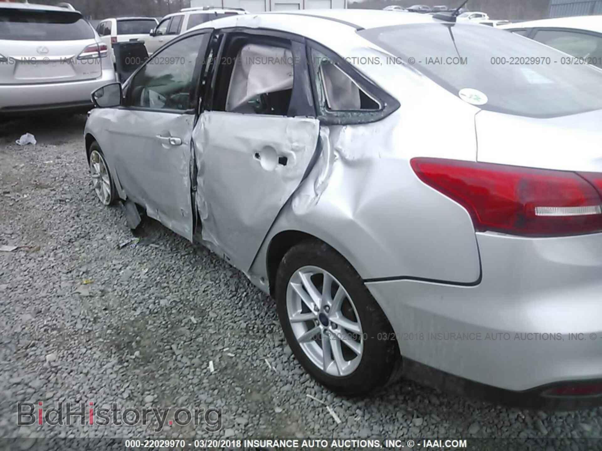2016 Ford Focus - VIN: 1FADP3F27GL285589 - Фото 6
