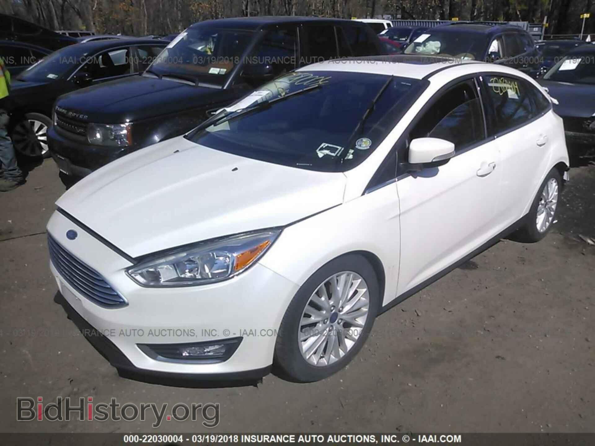 2016 Ford Focus - VIN: 1FADP3J21GL215139 - Photo 2