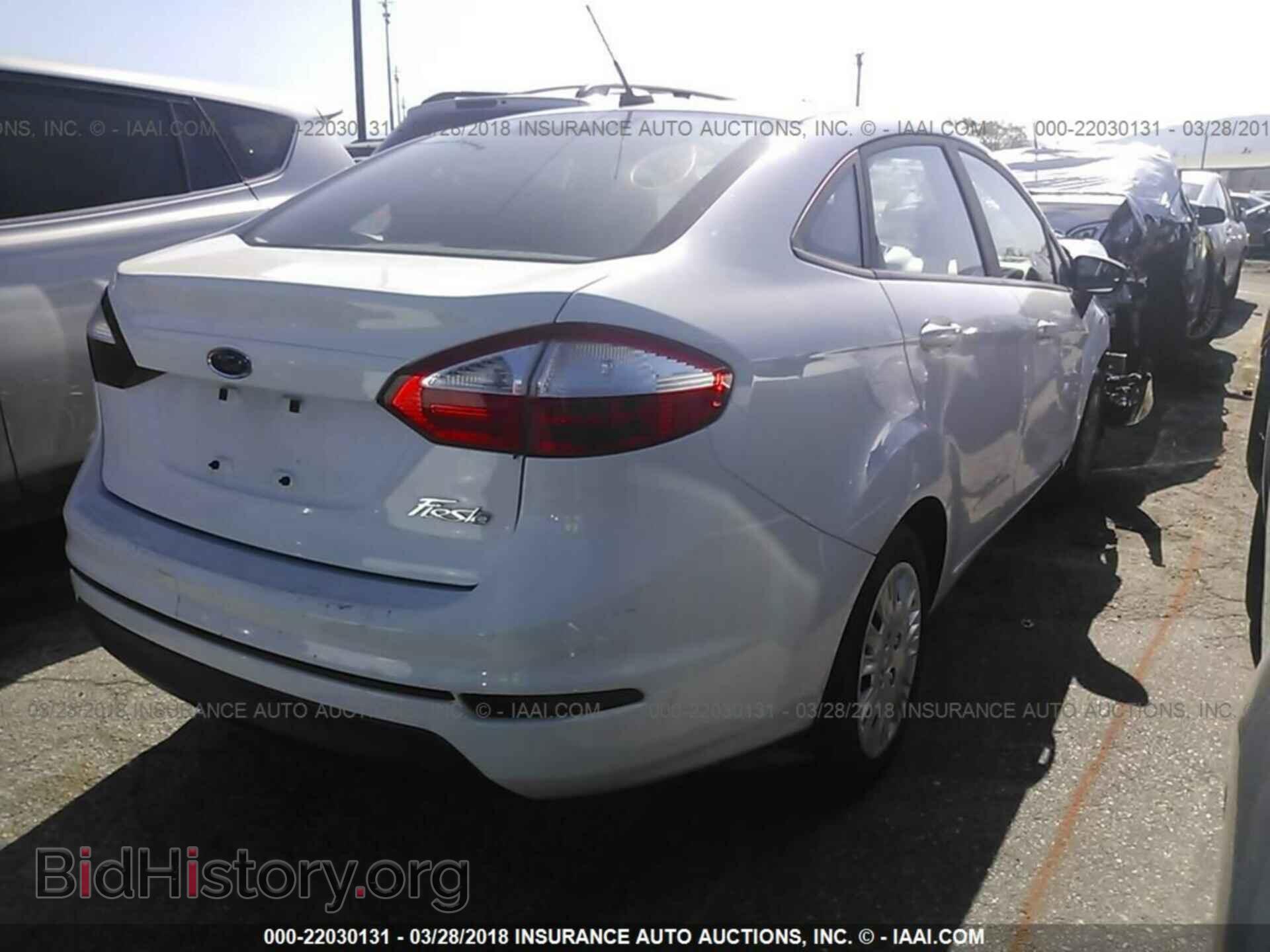 2015 Ford Fiesta - VIN: 3FADP4AJ3FM159103 - Фото 4