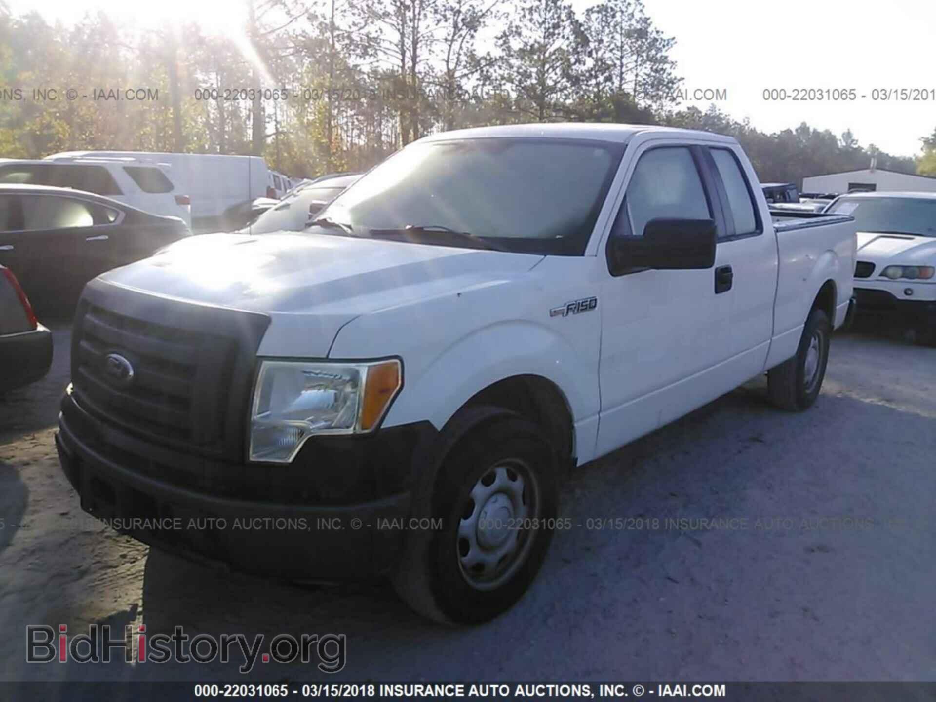 2011 Ford F150 - VIN: 1FTFX1CF5BFA16481 - Photo 2