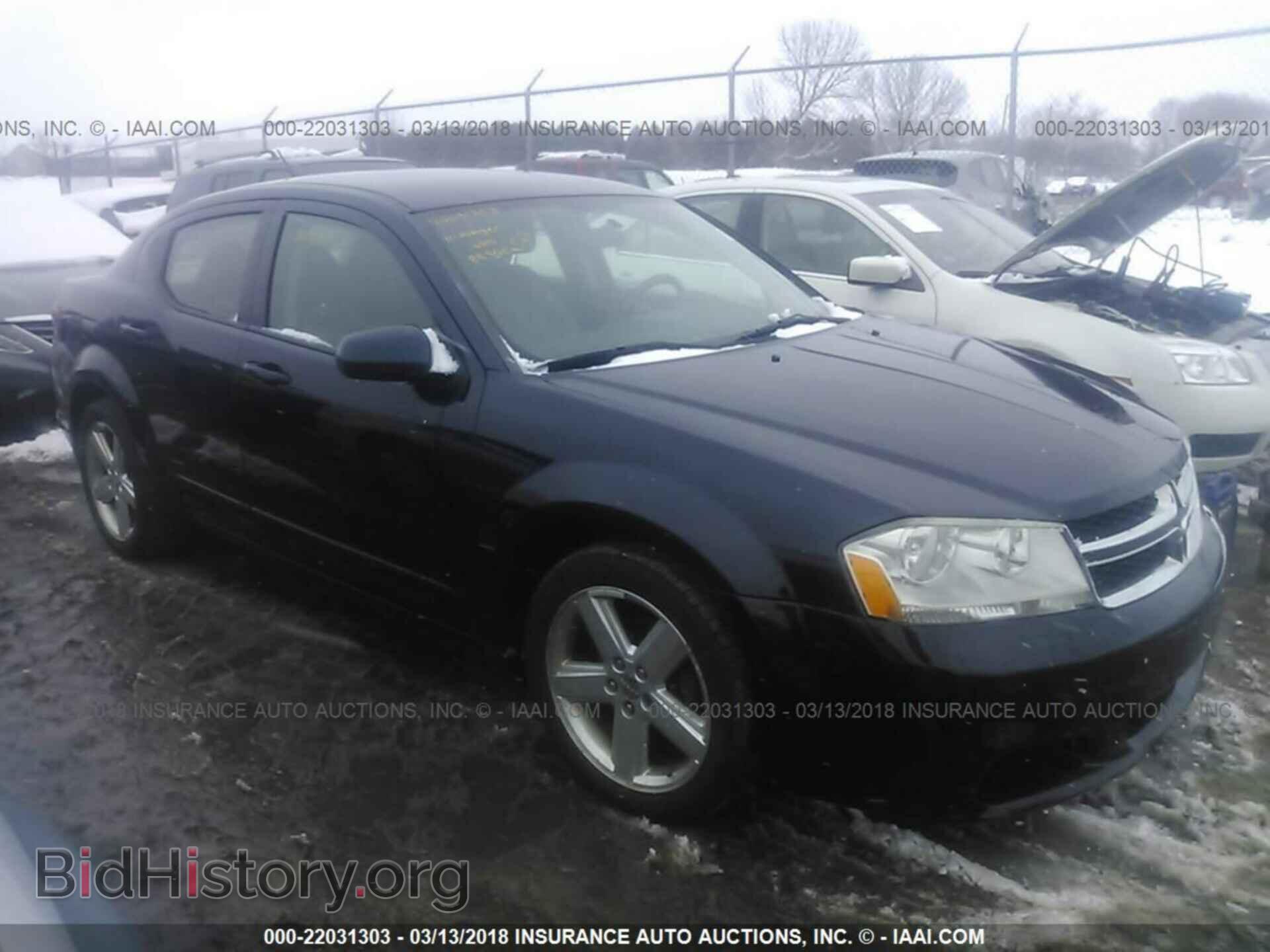 Photo 1B3BD1FB4BN556718 - Dodge Avenger 2011