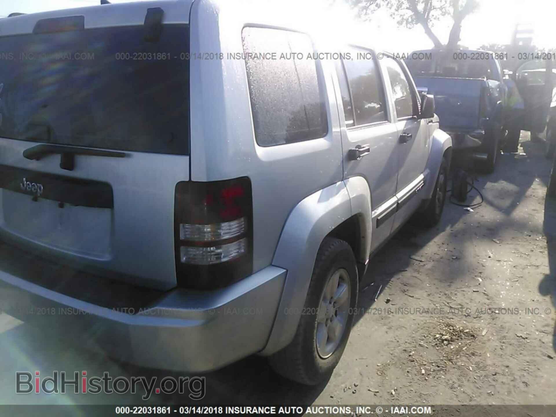 2012 Jeep Liberty - VIN: 1C4PJLAK8CW165941 - Фото 4