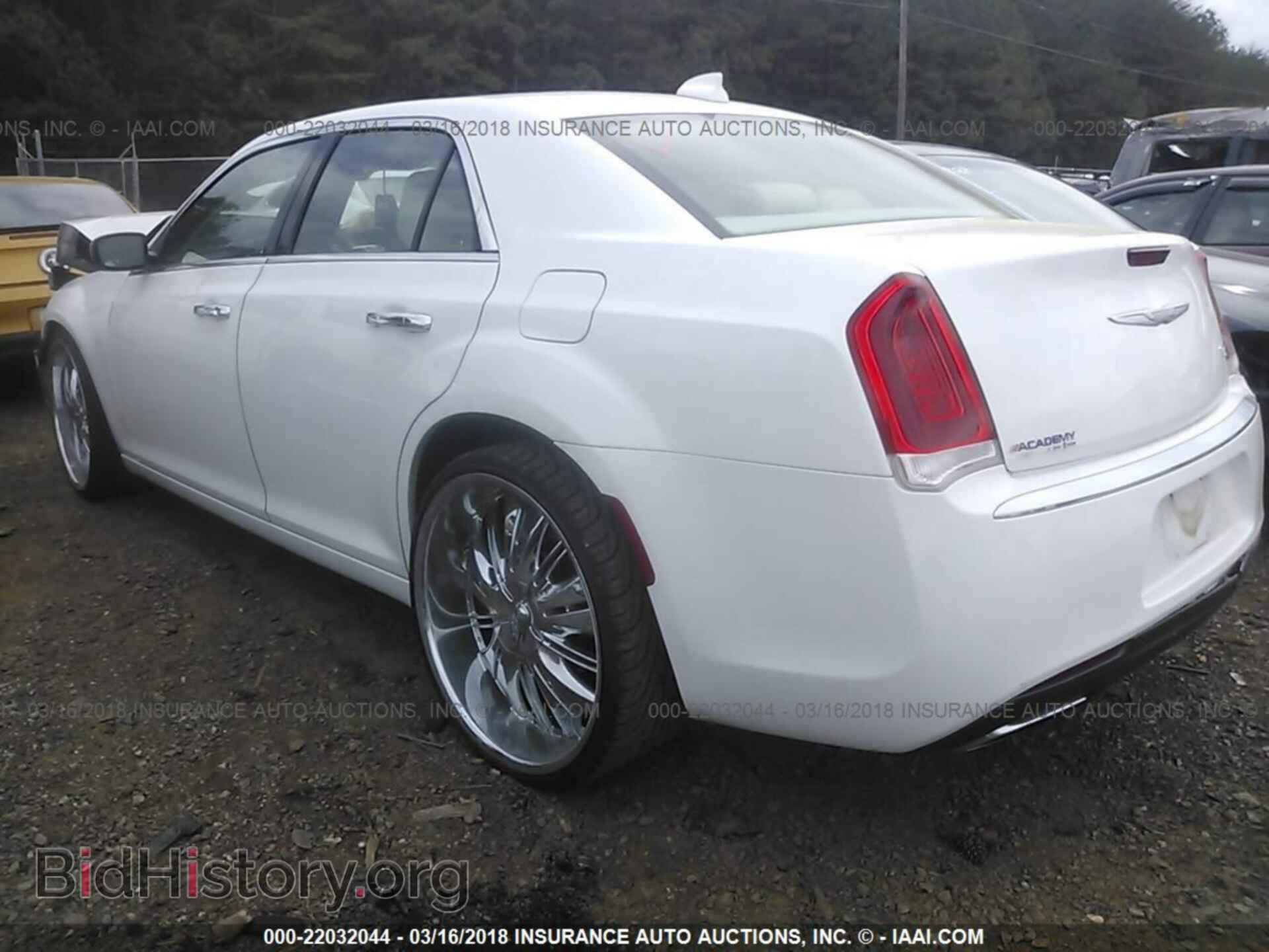 2015 Chrysler 300c - VIN: 2C3CCAEG5FH755606 - Фото 3