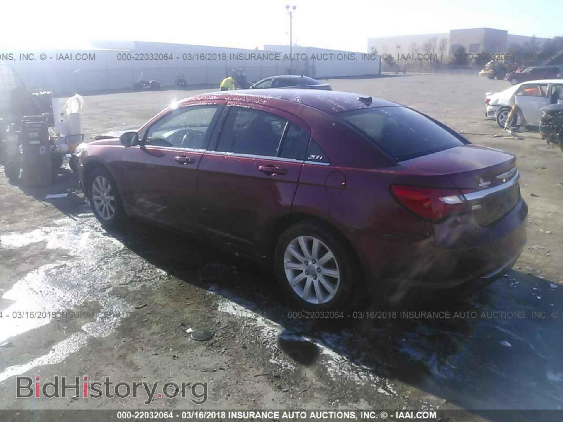 2013 Chrysler 200 - VIN: 1C3CCBBG8DN527467 - Photo 3