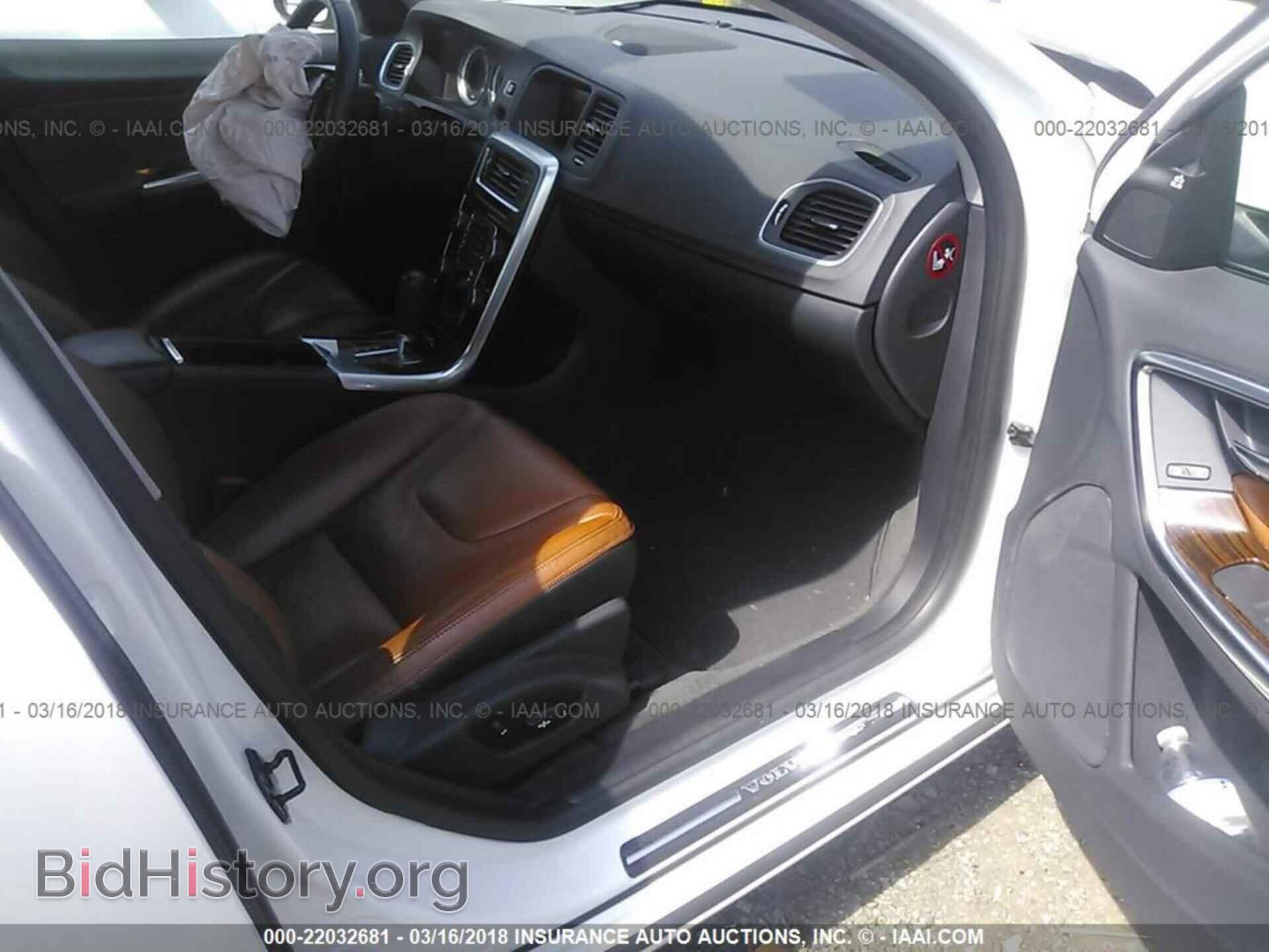 2011 Volvo S60 - VIN: YV1902FH8B2007246 - Фото 5