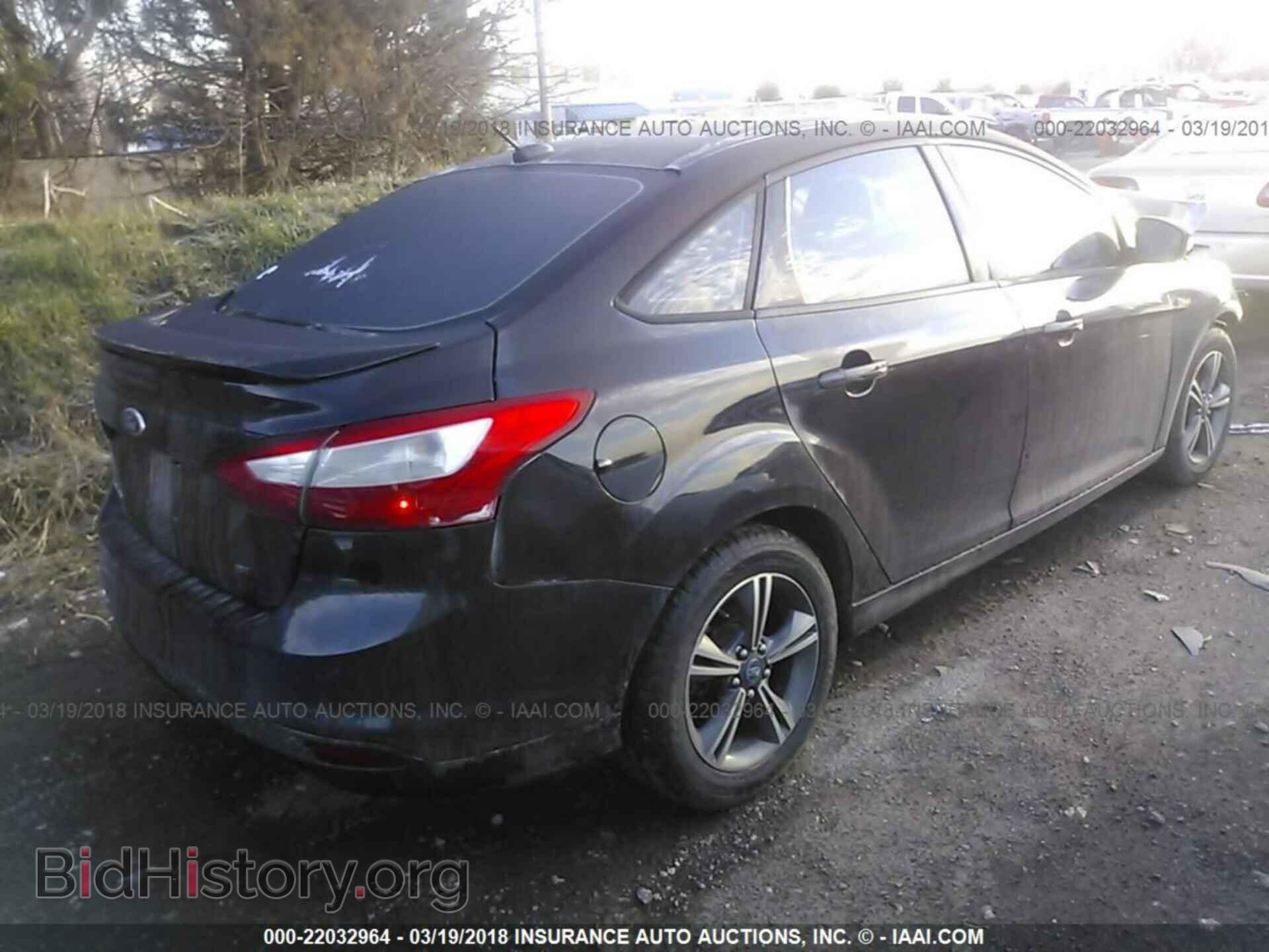 2012 Ford Focus - VIN: 1FAHP3F22CL336363 - Фото 4