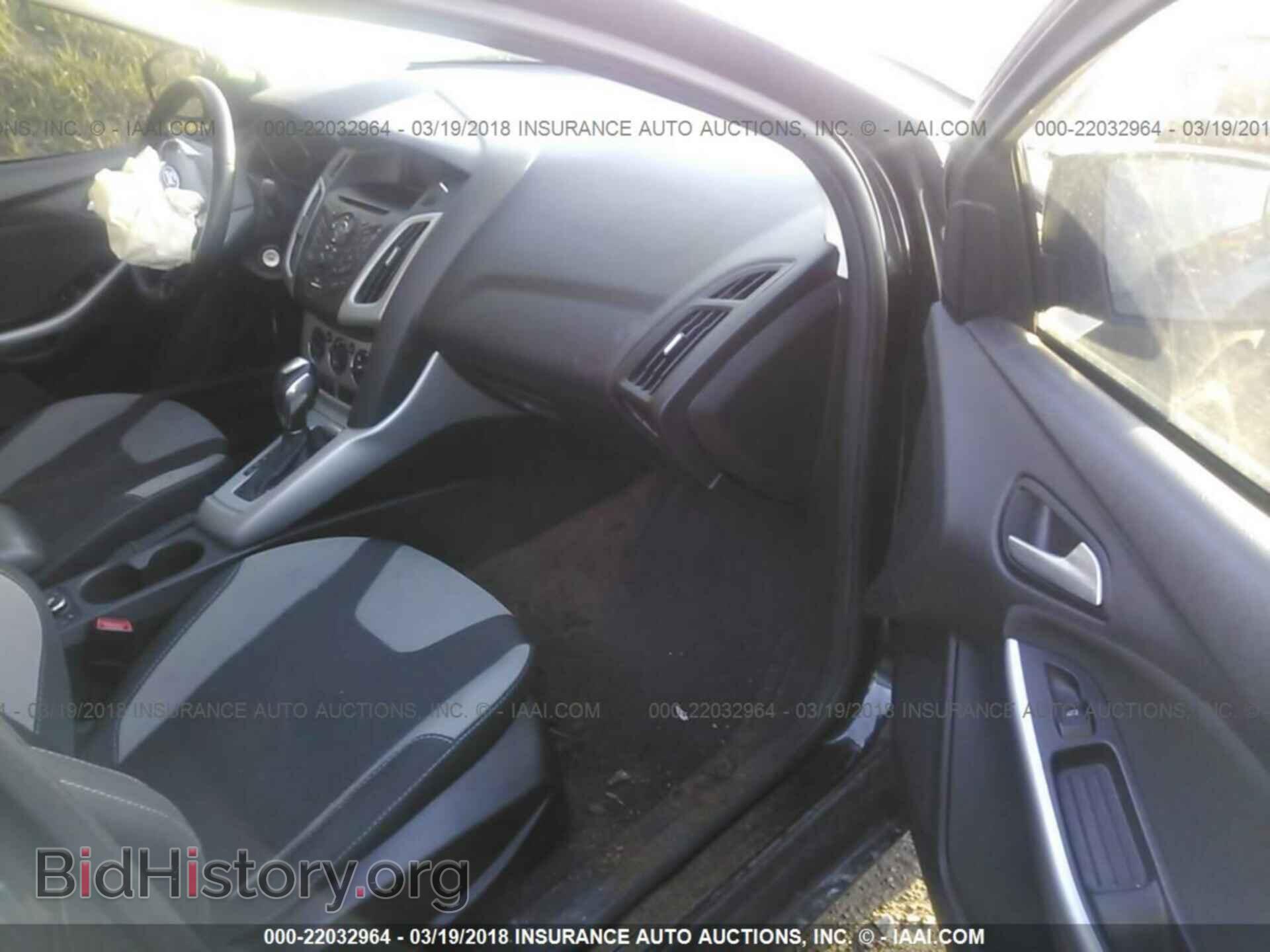 2012 Ford Focus - VIN: 1FAHP3F22CL336363 - Фото 5