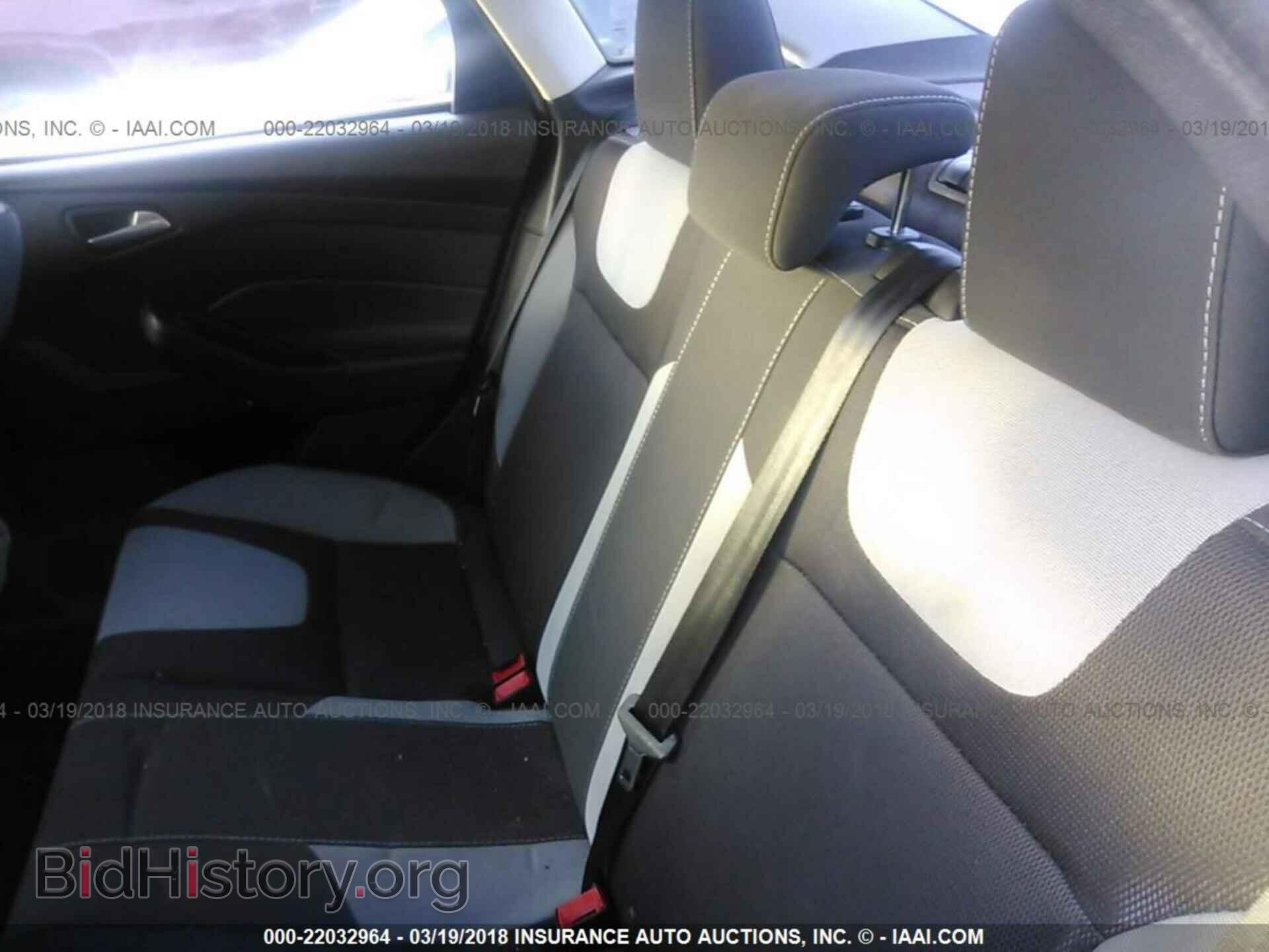 2012 Ford Focus - VIN: 1FAHP3F22CL336363 - Фото 8