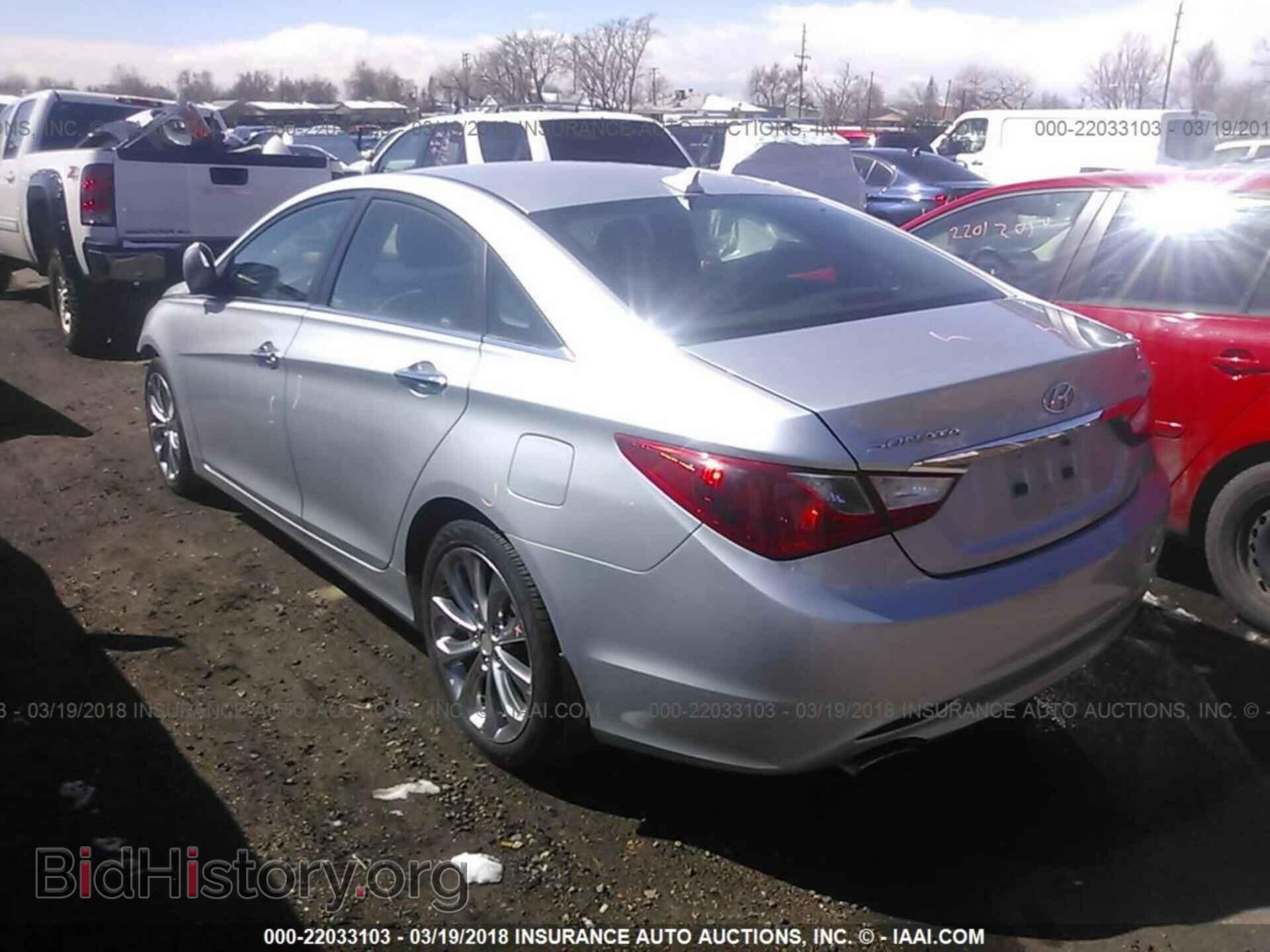 2012 Hyundai Sonata - VIN: 5NPEC4AB7CH422214 - Photo 3