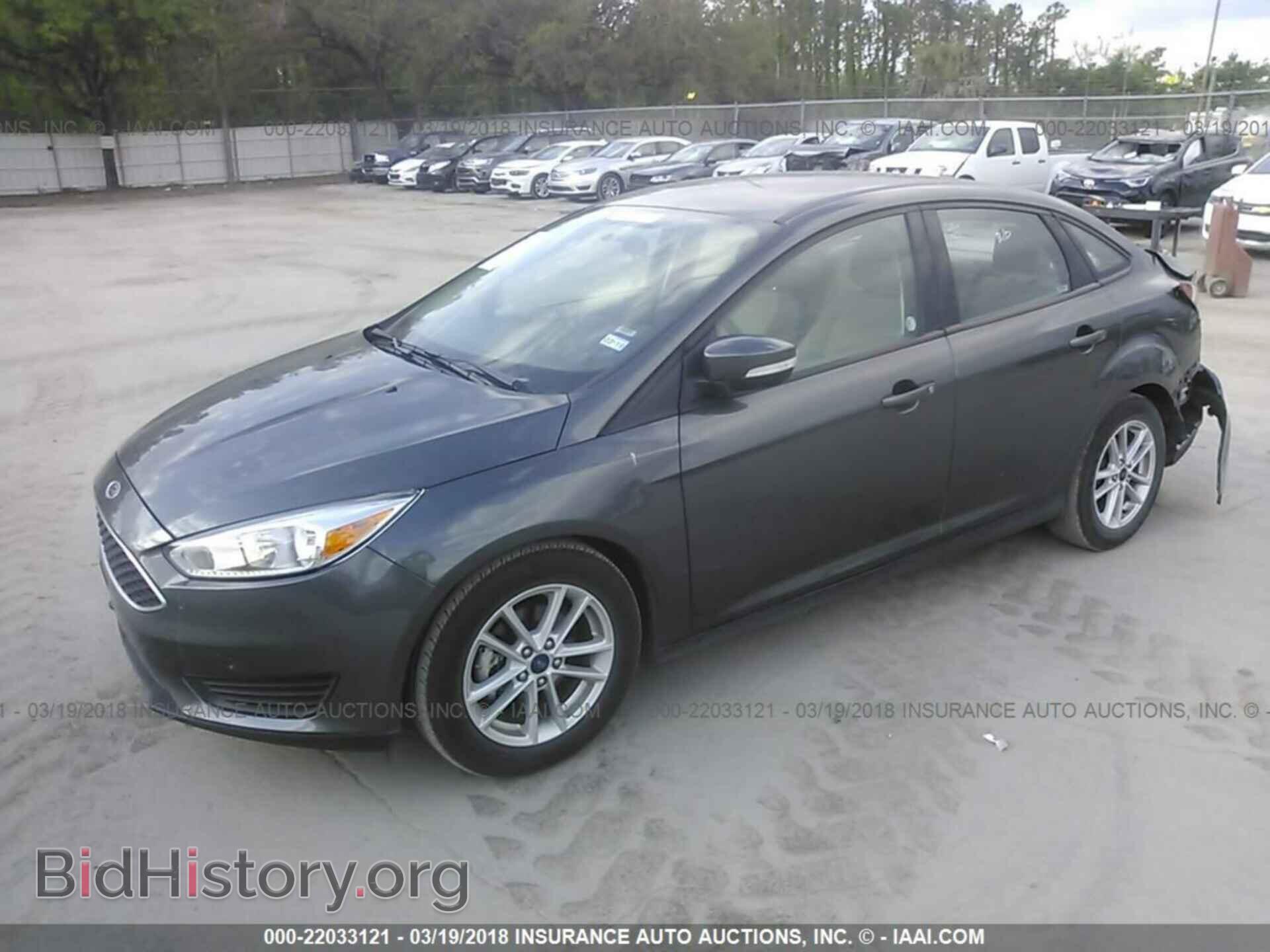 2017 Ford Focus - VIN: 1FADP3F23HL249058 - Фото 2
