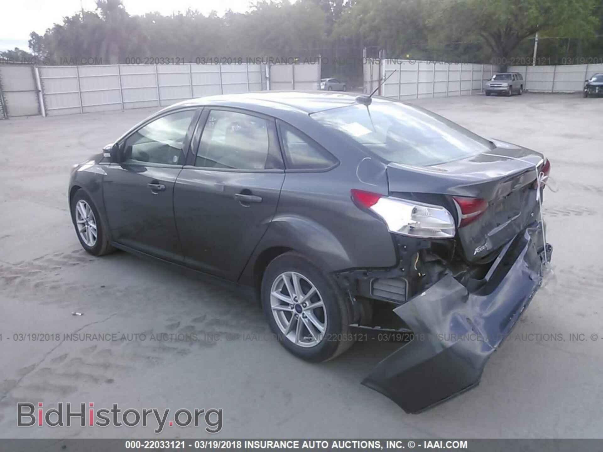 2017 Ford Focus - VIN: 1FADP3F23HL249058 - Фото 3