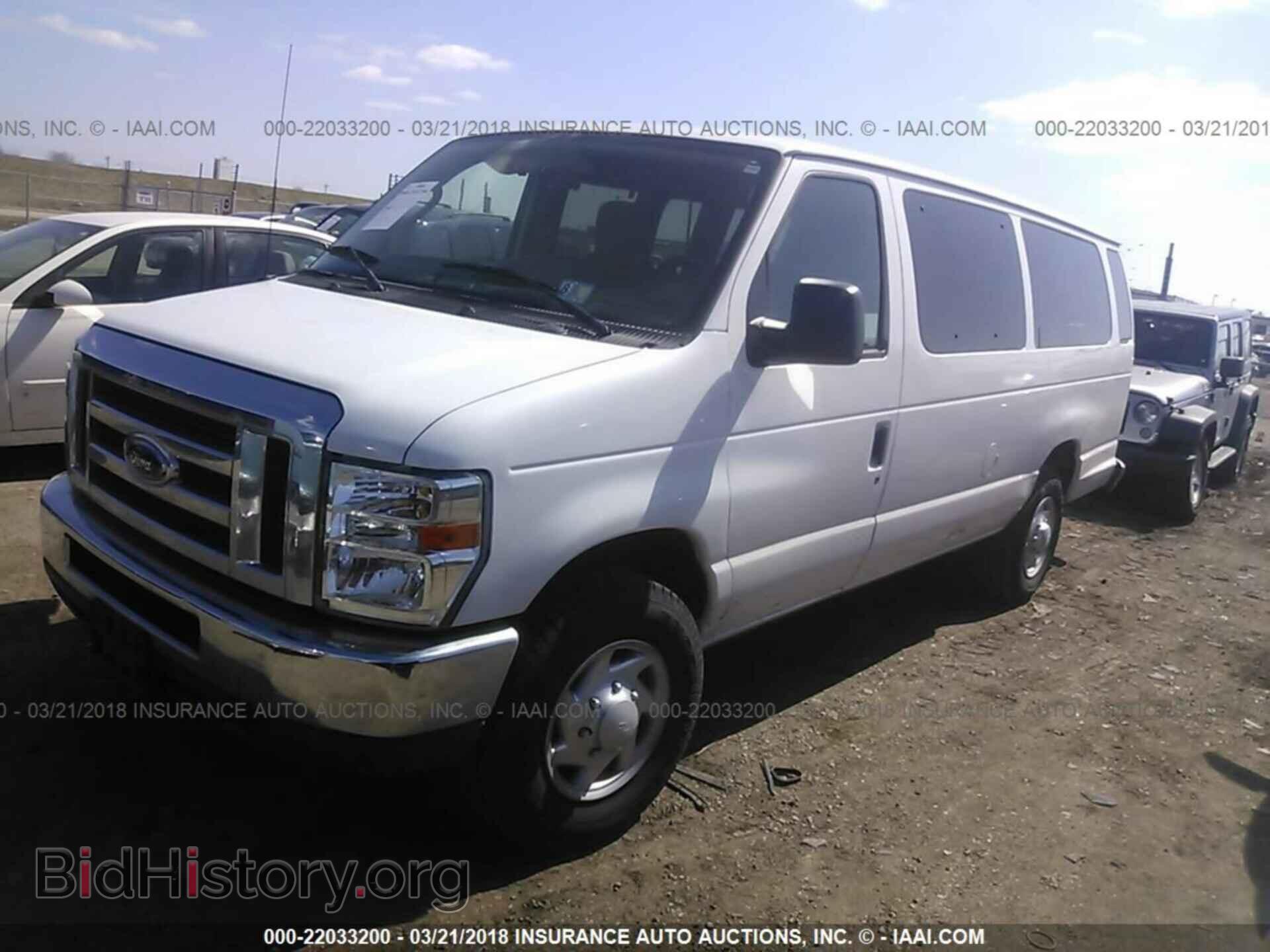 2011 Ford Econoline - VIN: 1FBSS3BL0BDA35407 - Фото 2
