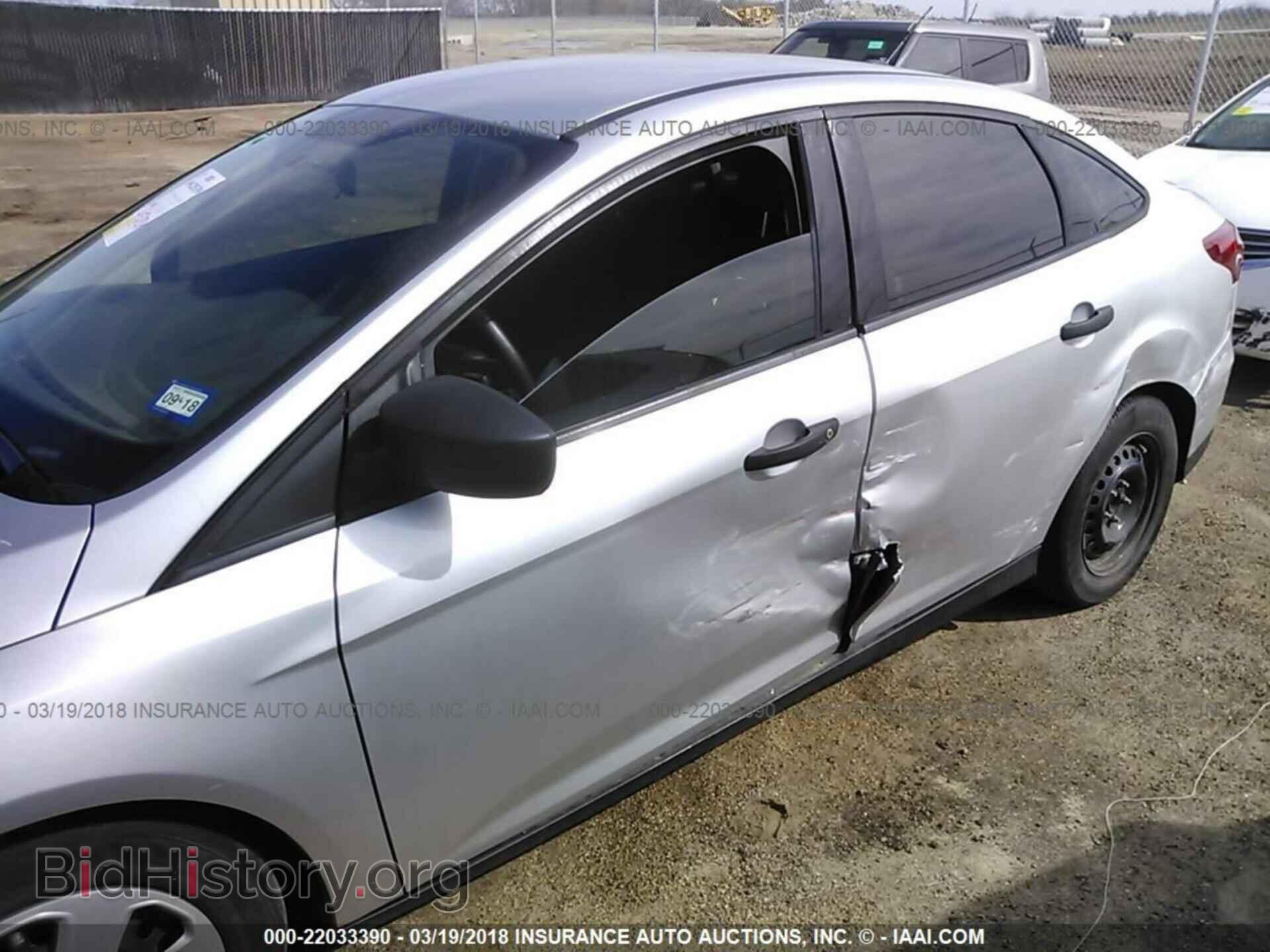 2015 Ford Focus - VIN: 1FADP3E29FL363404 - Photo 6