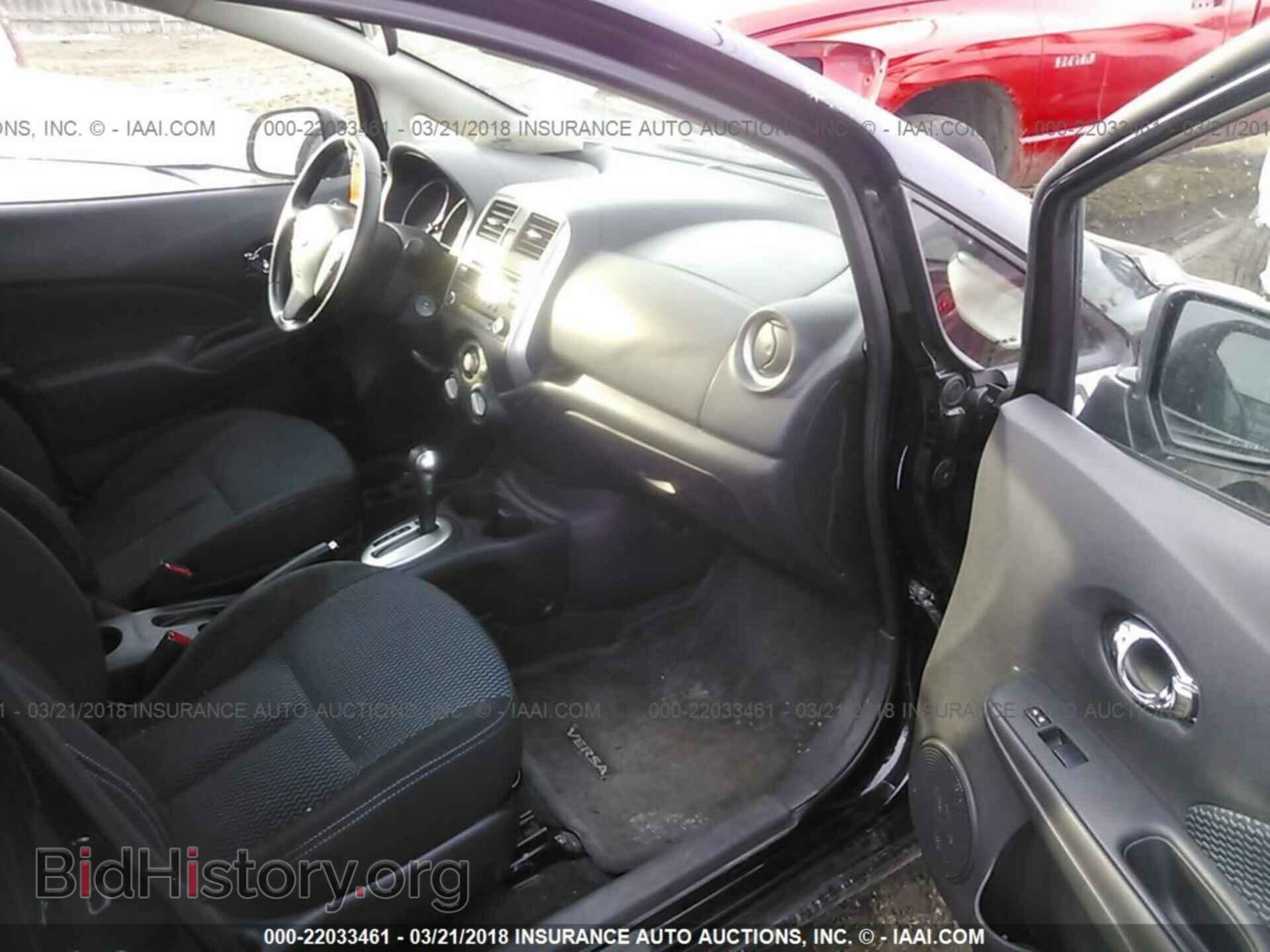 2014 Nissan Versa note - VIN: 3N1CE2CP0EL374818 - Photo 5