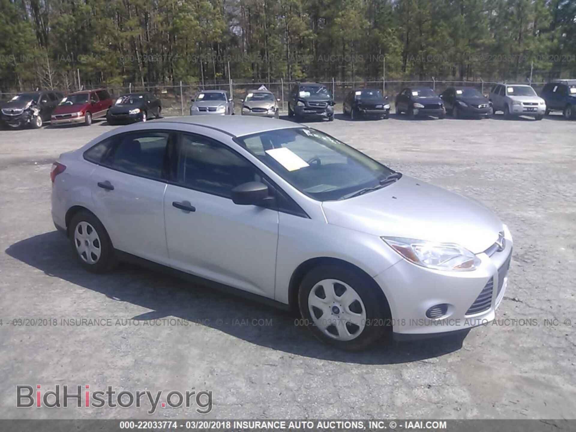 Фотография 1FAHP3E27CL390033 - Ford Focus 2012
