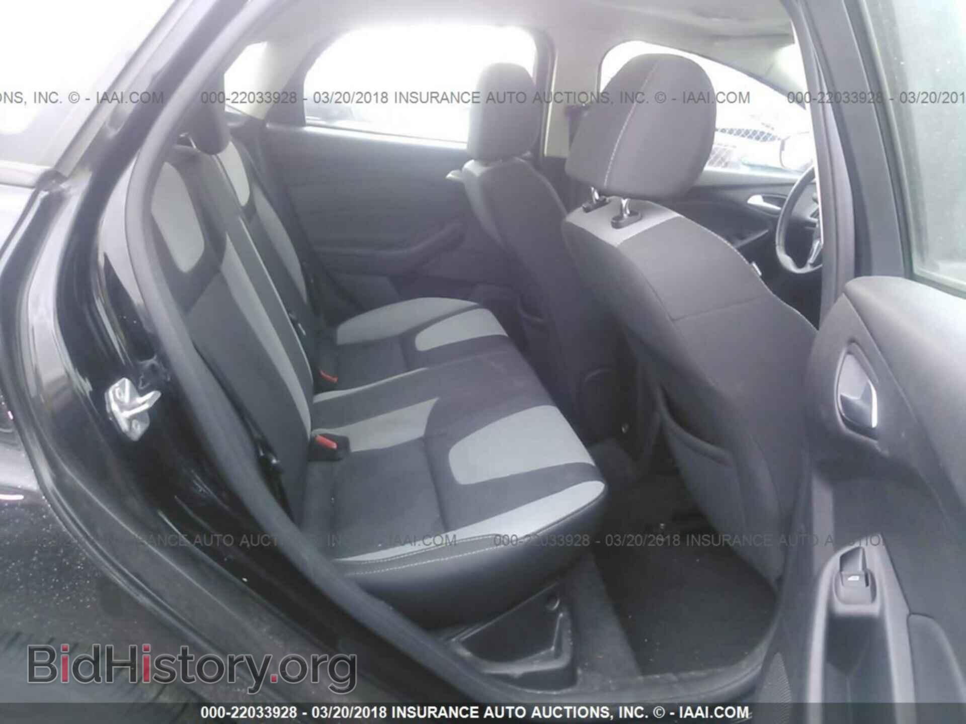 2014 Ford Focus - VIN: 1FADP3F2XEL201777 - Photo 8