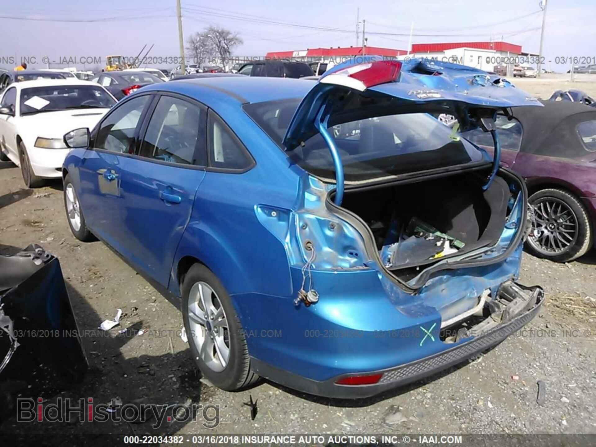 2014 Ford Focus - VIN: 1FADP3F2XEL243995 - Фото 3