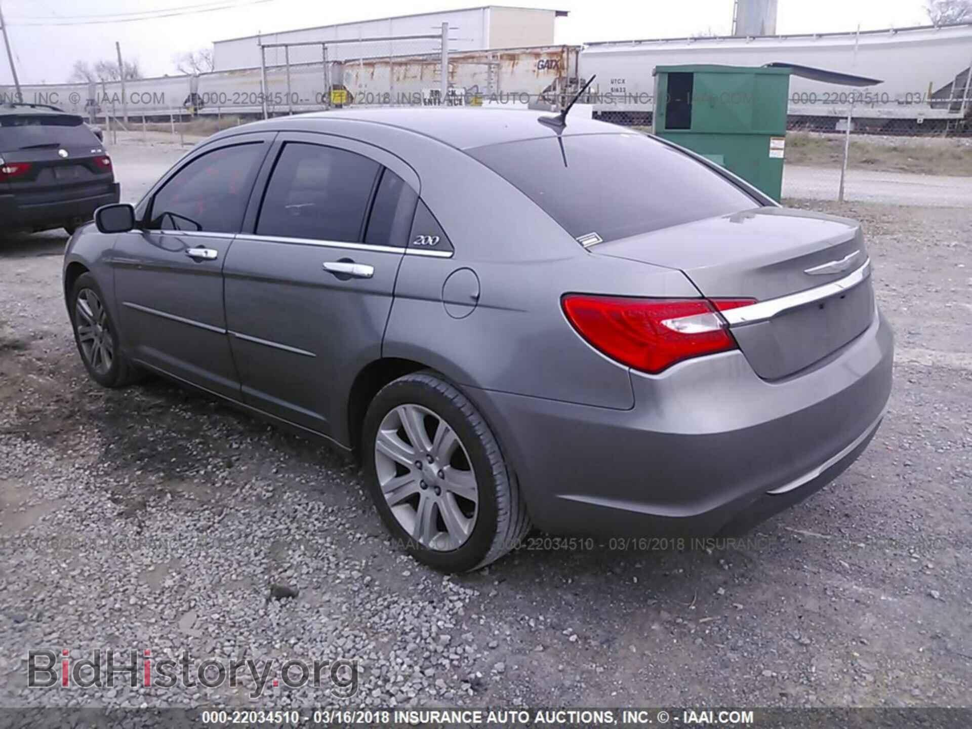 2013 Chrysler 200 - VIN: 1C3CCBBB7DN666025 - Фото 3