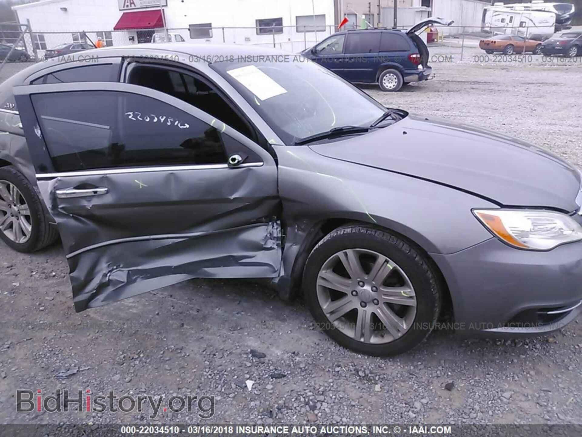 2013 Chrysler 200 - VIN: 1C3CCBBB7DN666025 - Фото 6