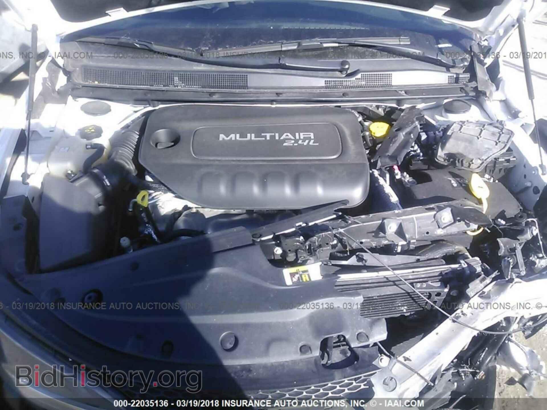 2015 Chrysler 200 - VIN: 1C3CCCAB1FN676611 - Photo 10