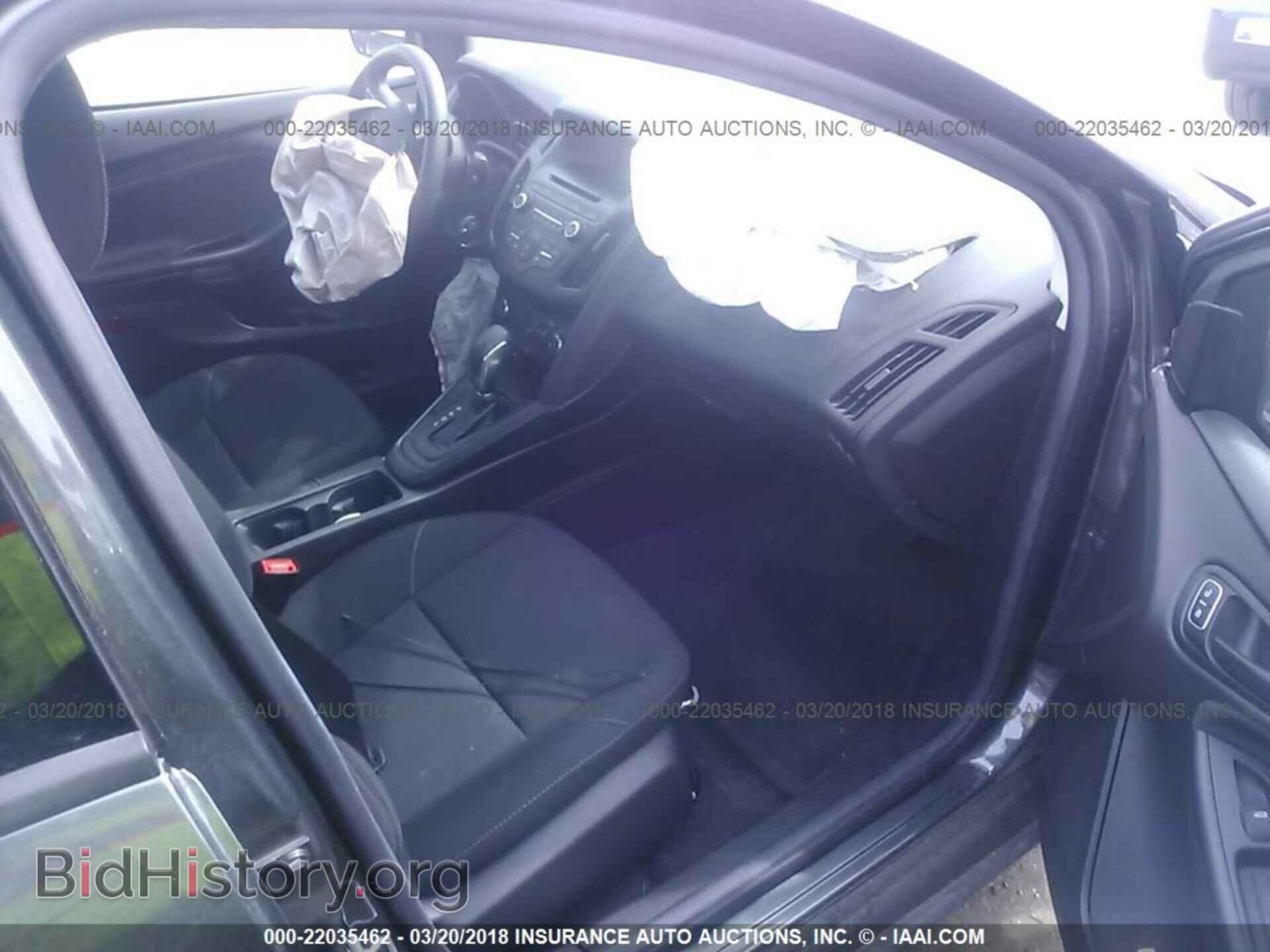 2016 Ford Focus - VIN: 1FADP3E20GL382411 - Photo 5