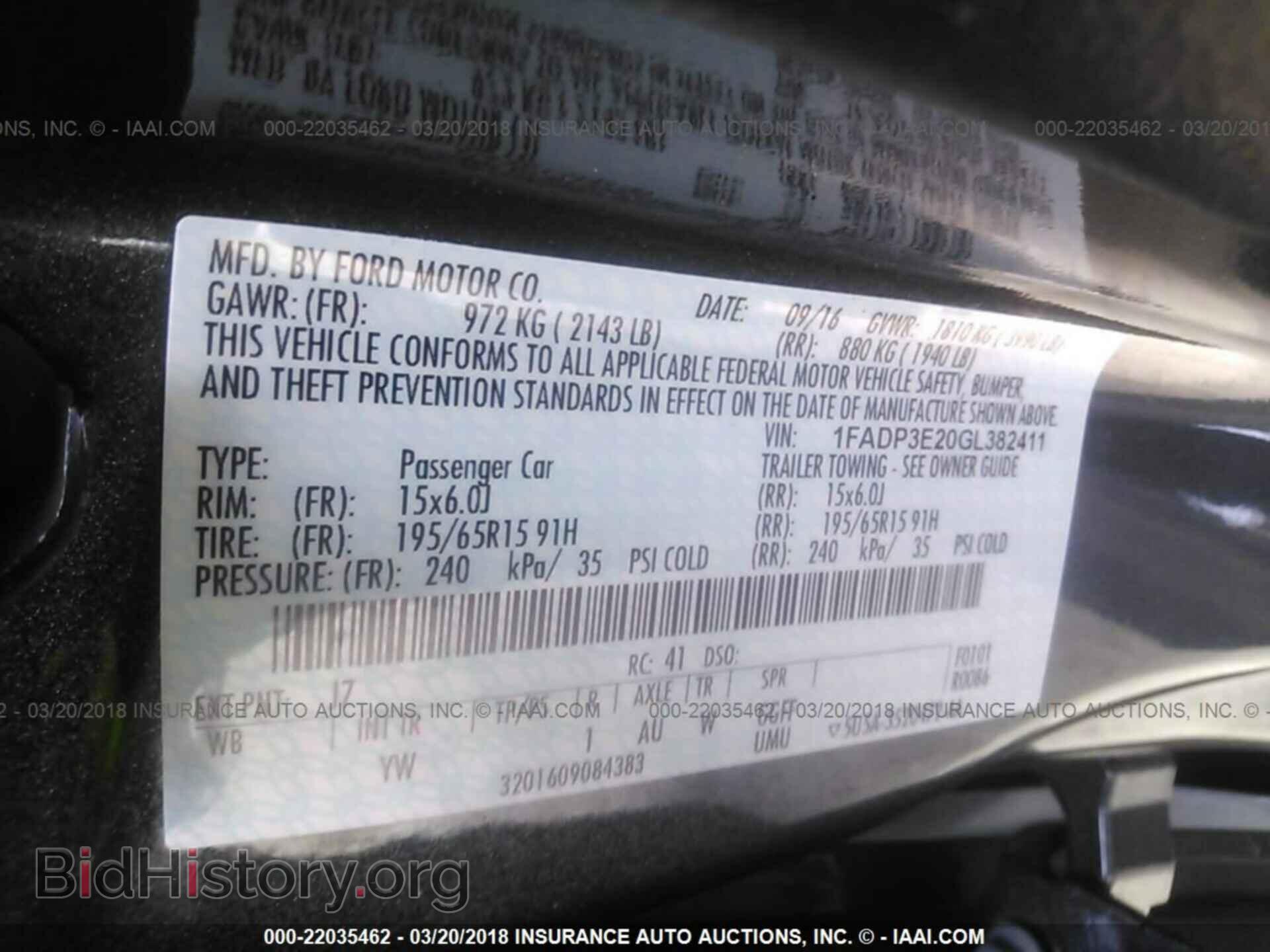 2016 Ford Focus - VIN: 1FADP3E20GL382411 - Photo 9