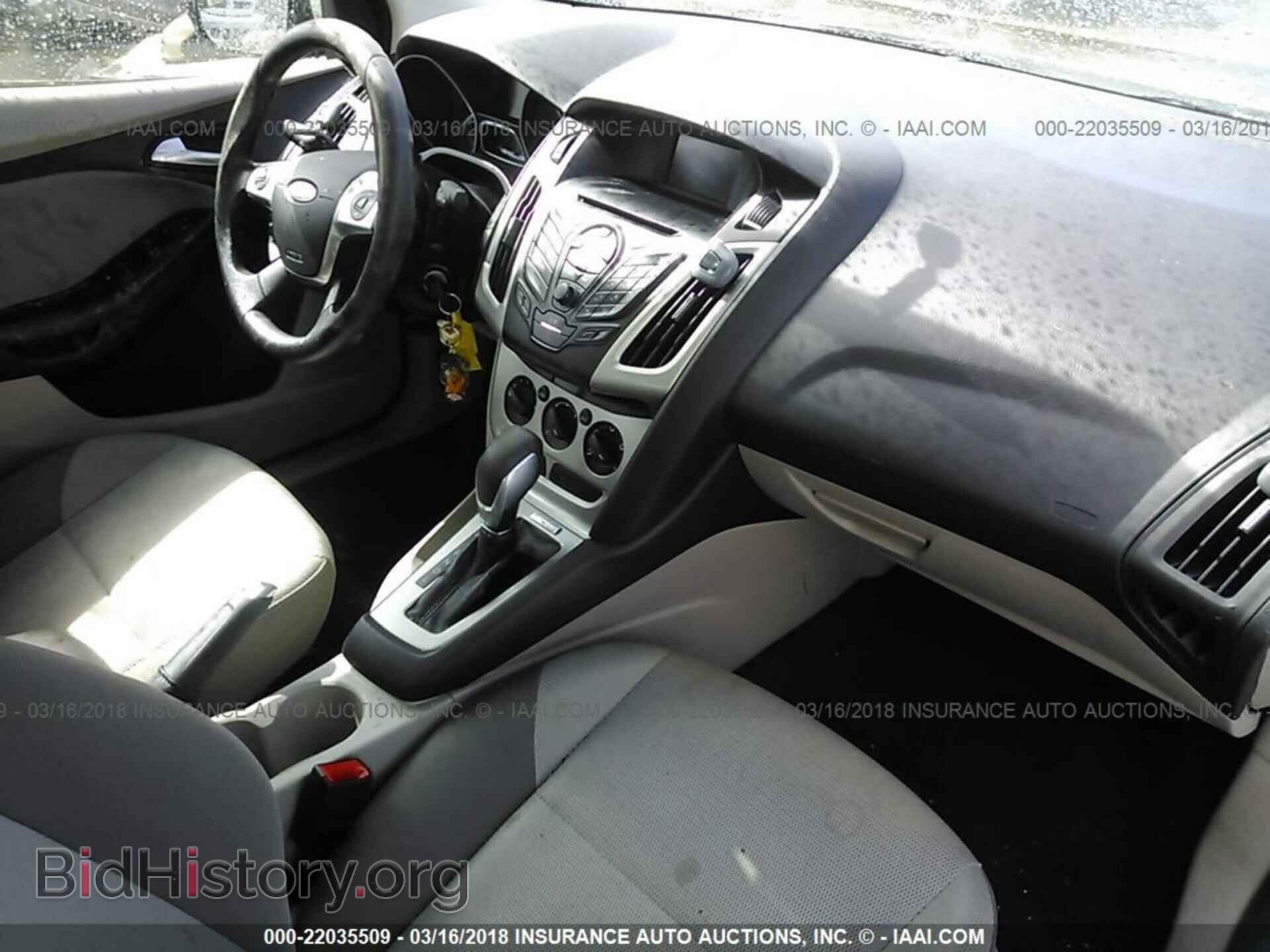 2014 Ford Focus - VIN: 1FADP3F24EL442881 - Фото 5
