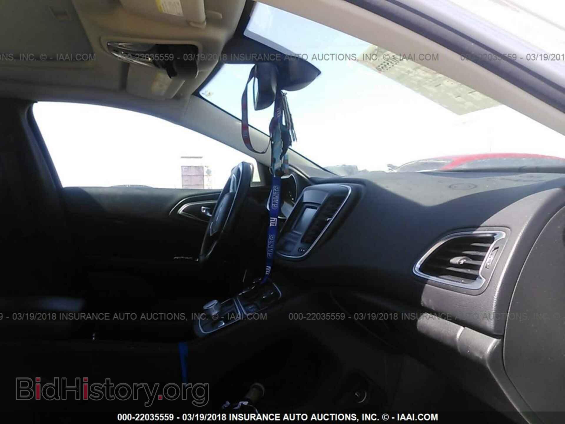 2015 Chrysler 200 - VIN: 1C3CCCAB3FN625126 - Photo 5