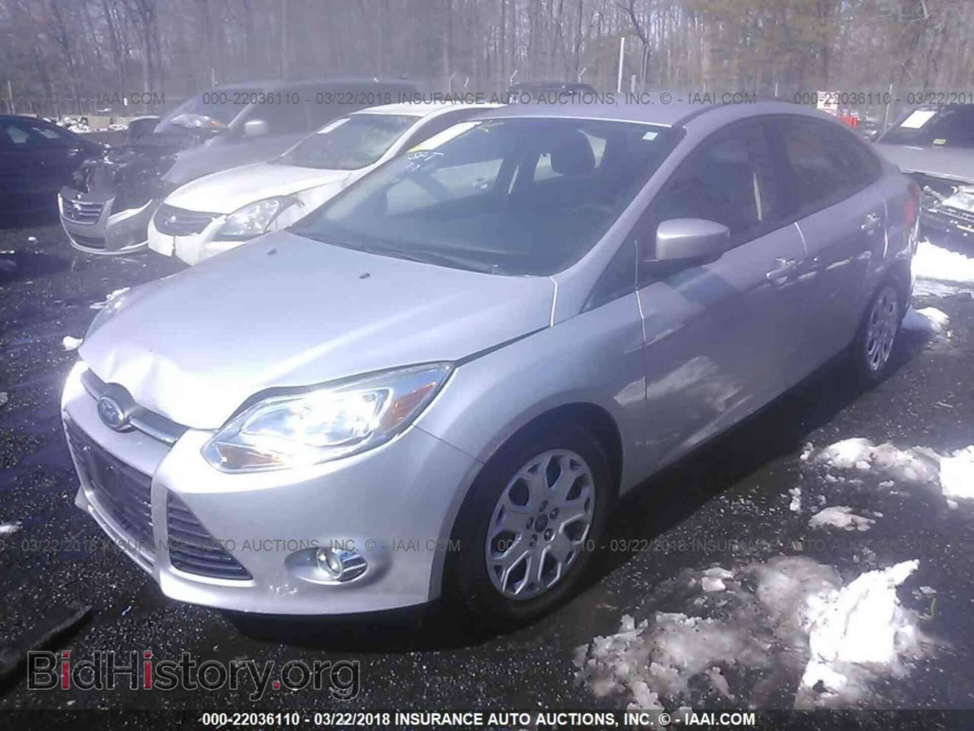 2012 Ford Focus - VIN: 1FAHP3F23CL219312 - Photo 2